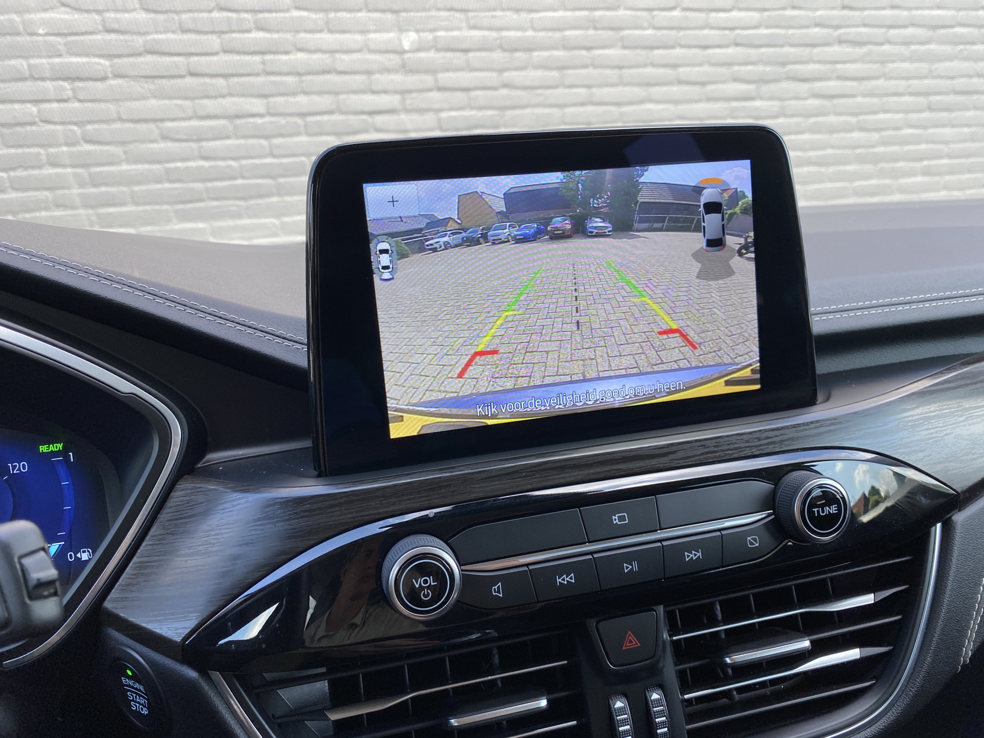 Ford Kuga 2.5 PHEV Vignale 225 pk | dealer onderh. | panoramadak | leder interieur | elektr. v. stoelen | navigatie | B&O audio