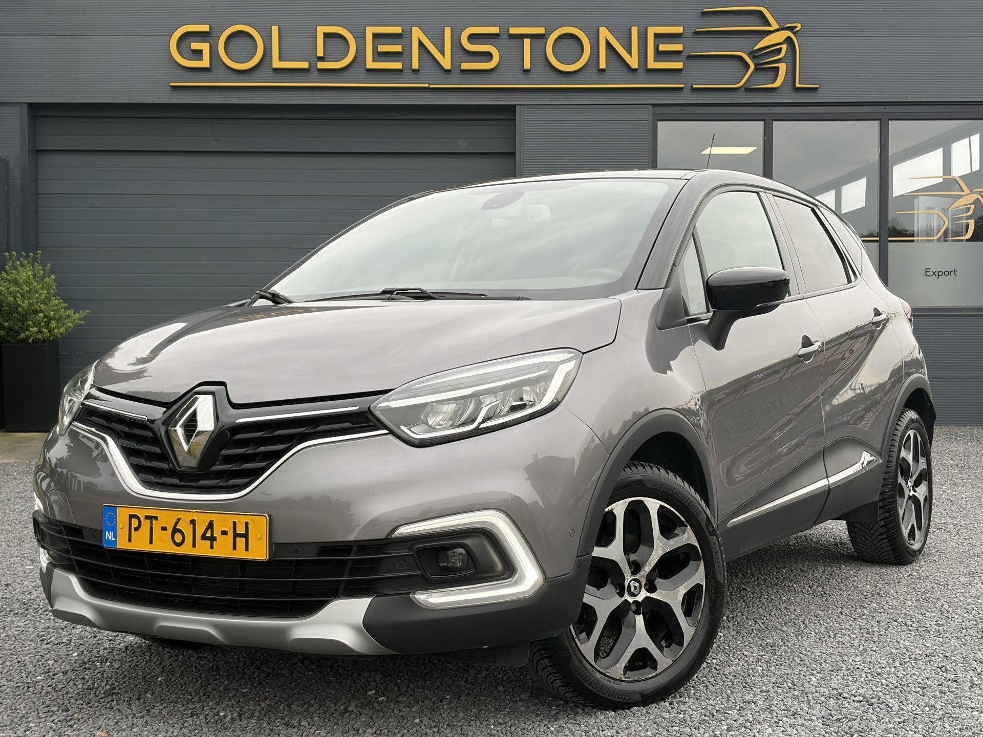 Renault Captur 1.2 TCe Intens 120pk,1e Eigenaar,Camera,Trekhaak,Carplay,Pdc,Clima,Cruise,Dealer Onderhouden,6 Bak,Lm velgen,Dodehoek,N.A.P,Apk tot 10-2027