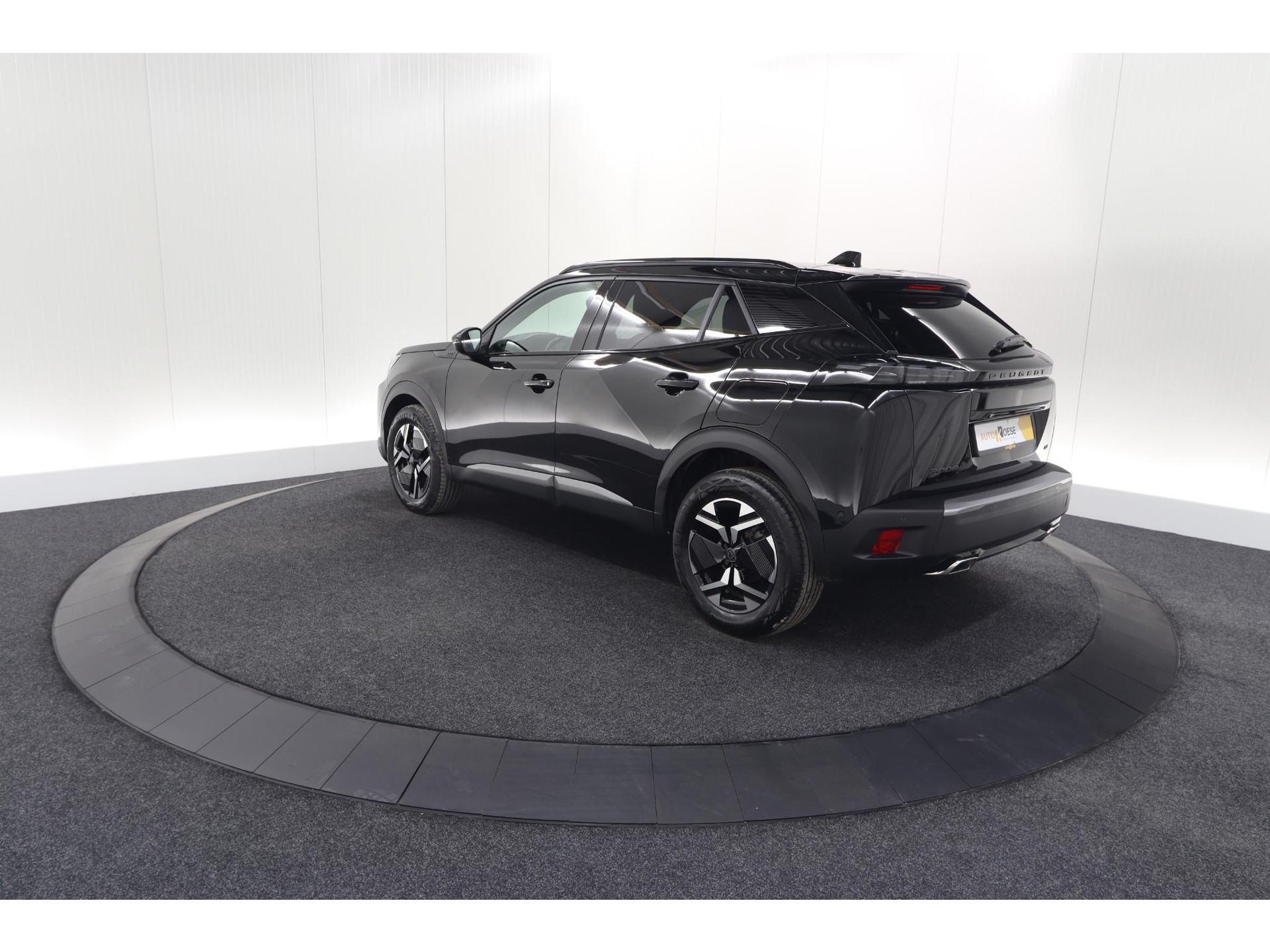 Peugeot 2008 PureTech 130 EAT8 GT | 360 Camera | Adaptieve Cruise Control | Stoelmassage | Apple Carplay
