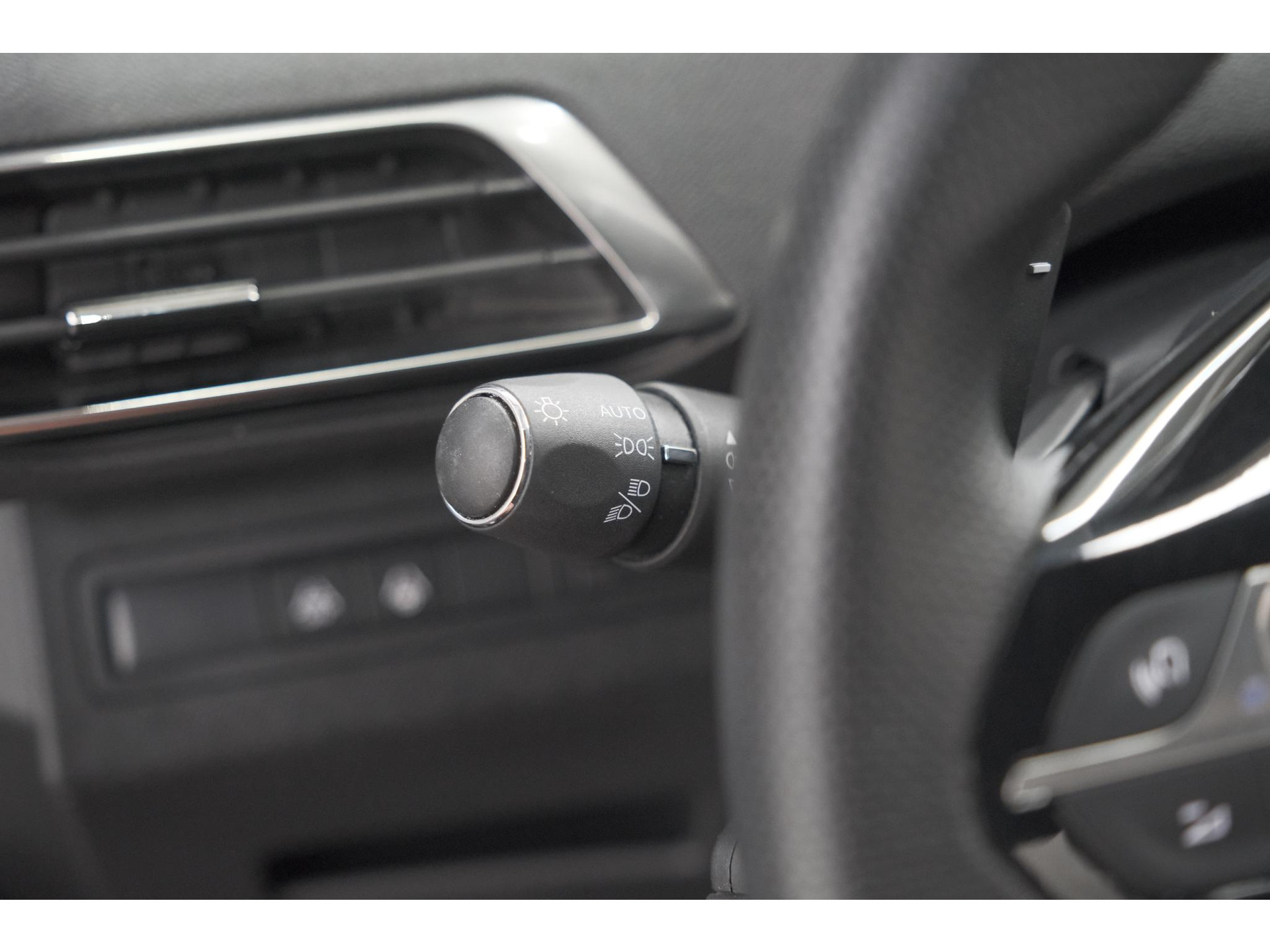Peugeot 3008 PureTech 130 EAT8 GT | Camera | Dodehoekdetectie | Adaptieve Cruise Control