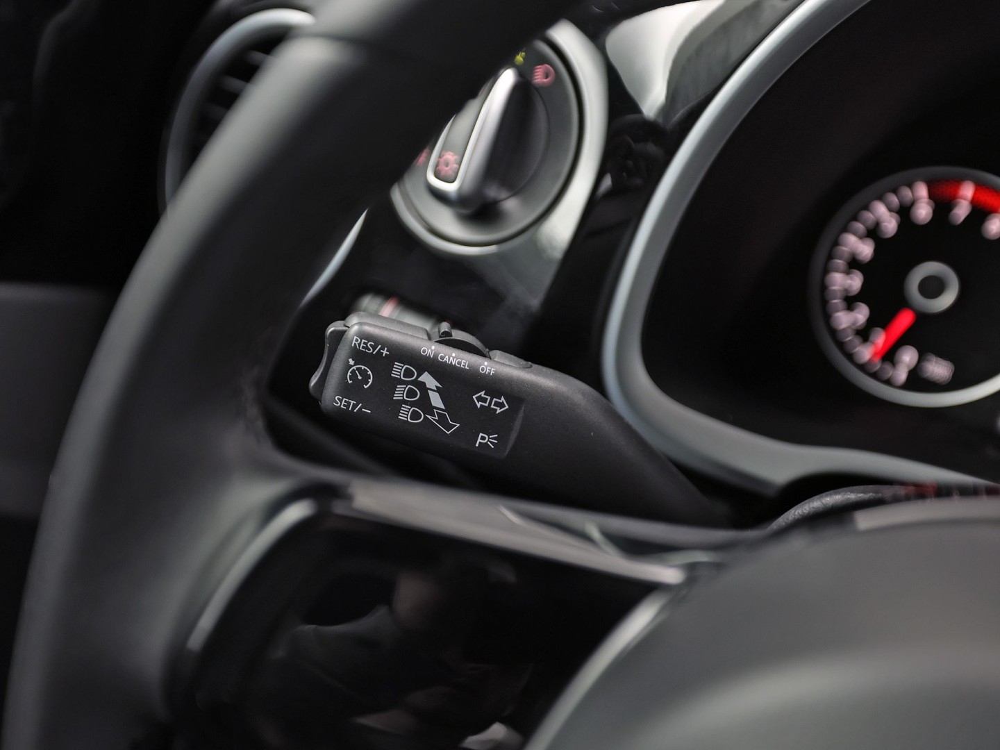 Volkswagen Beetle 1.2 TSI Sport (NAVIGATIE, CLIMATE, STOELVERWARMING, SPORTSTOELEN, LM VELGEN, CRUISE, NIEUWSTAAT)