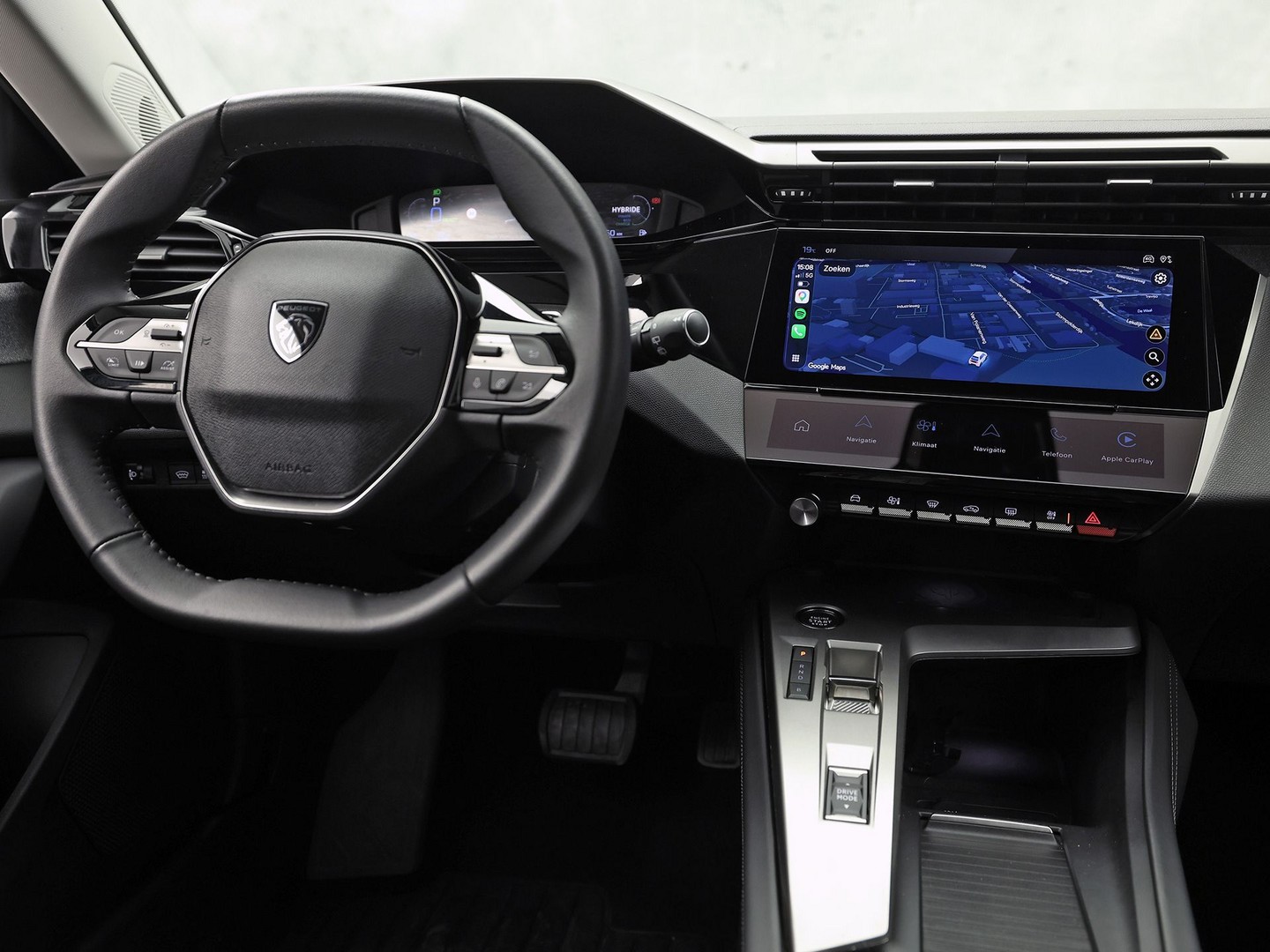 Peugeot 308 SW 1.6 Plug-in Hybrid 180 Allure 180Pk Automaat (APPLE CARPLAY, GROOT NAVI, 360 CAMERA, LEDER, SPORTSTOELEN, GETINT GLAS, ADAPTIVE CRUISE, KEYLESS, NIEUWSTAAT)