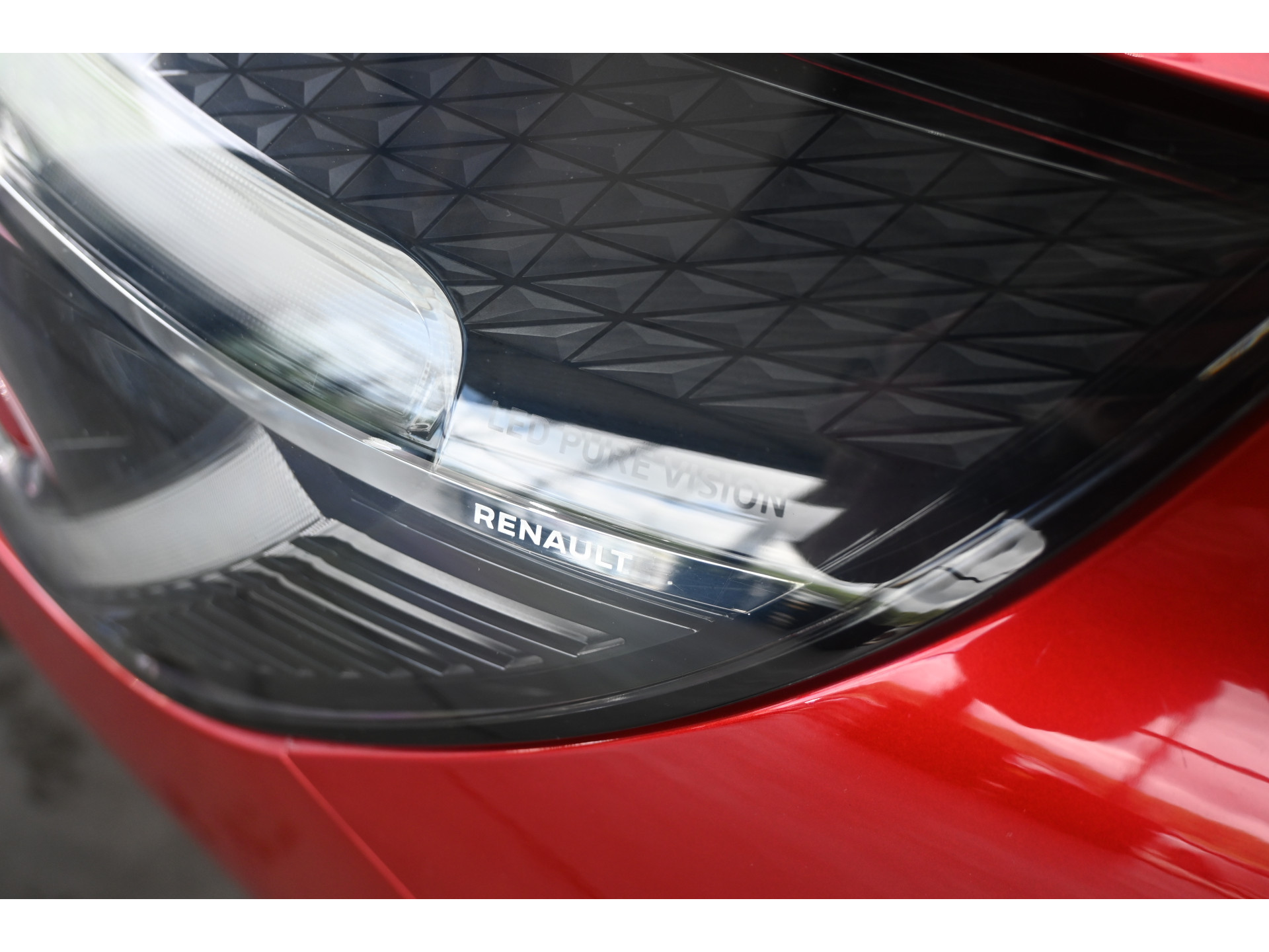 Renault Clio 1.6 E-Tech Hybrid 140 R.S. Line Navigatie Cruise Trekhaak Clima 1e Eigenaar 100% Onderhouden! Inruil Mogelijk!