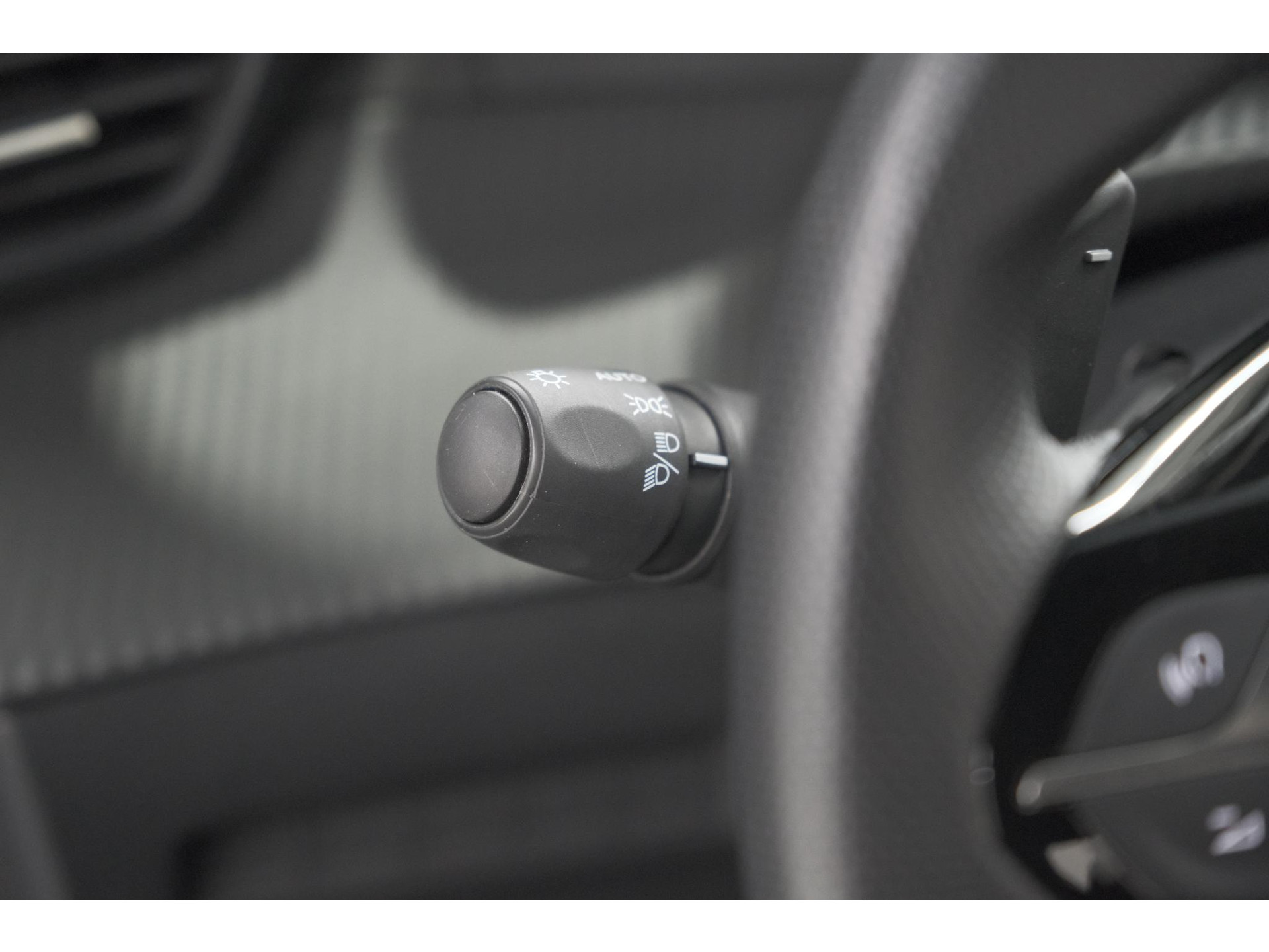 Peugeot 2008 Hybrid 145 e-DCS6 GT | Camera | Apple Carplay | Parkeersensoren