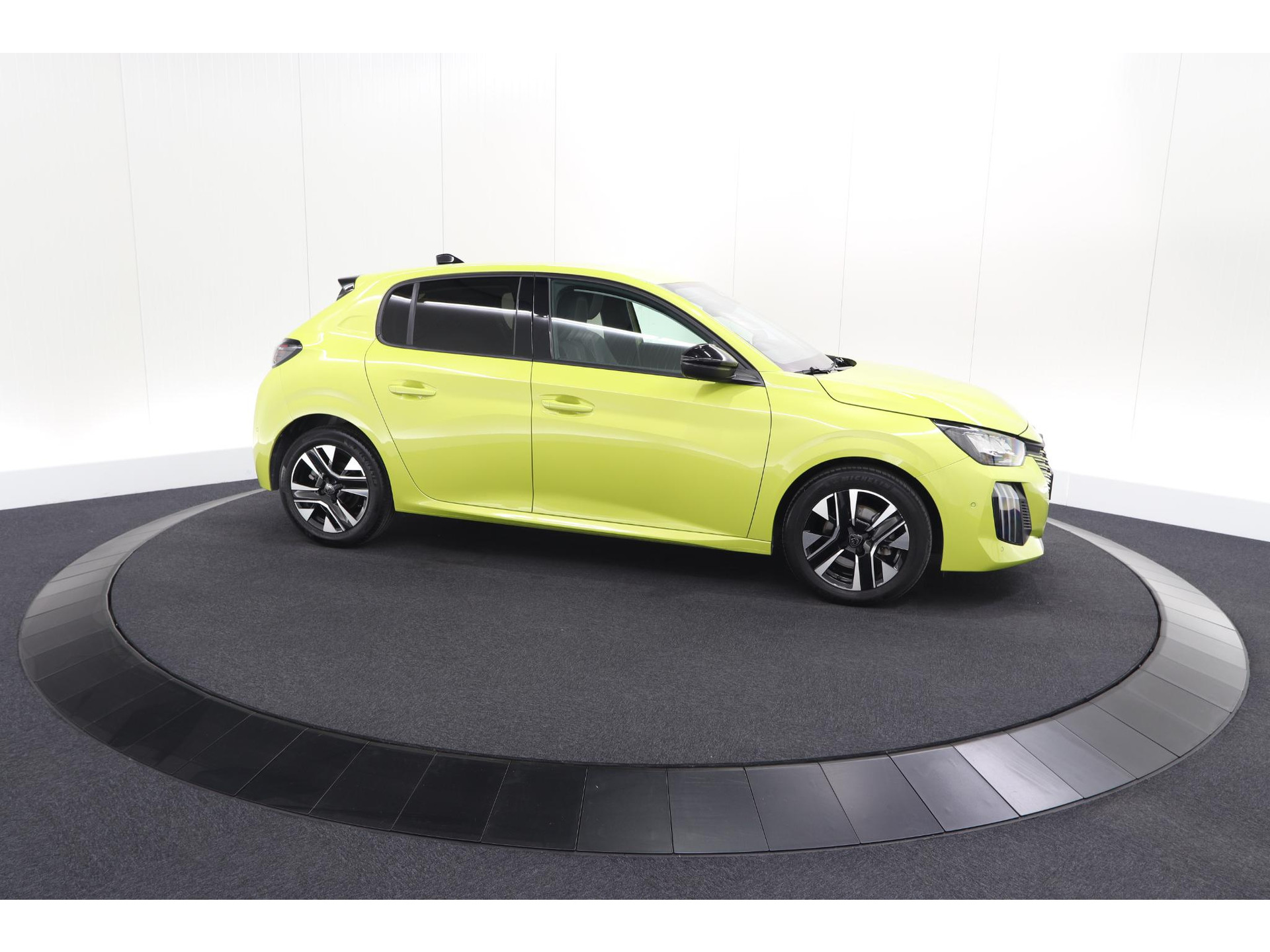 Peugeot 208 PureTech 100 Allure | 360 Camera | Vison Pack | Dodehoekdetectie | Apple Carplay