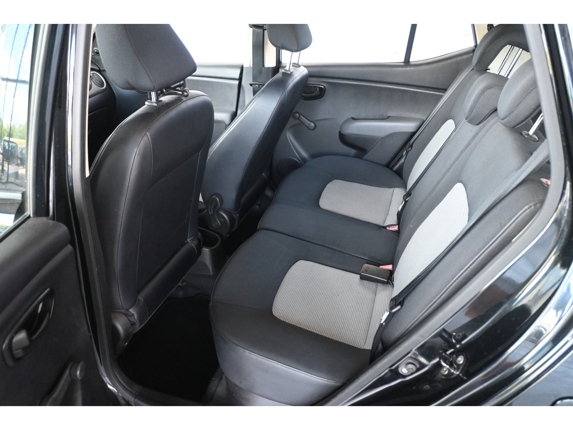 Hyundai i10 1.1 Active Cool Airco Elektrisch Pakket! Trekhaak All in Prijs! Inruil Mogelijk!