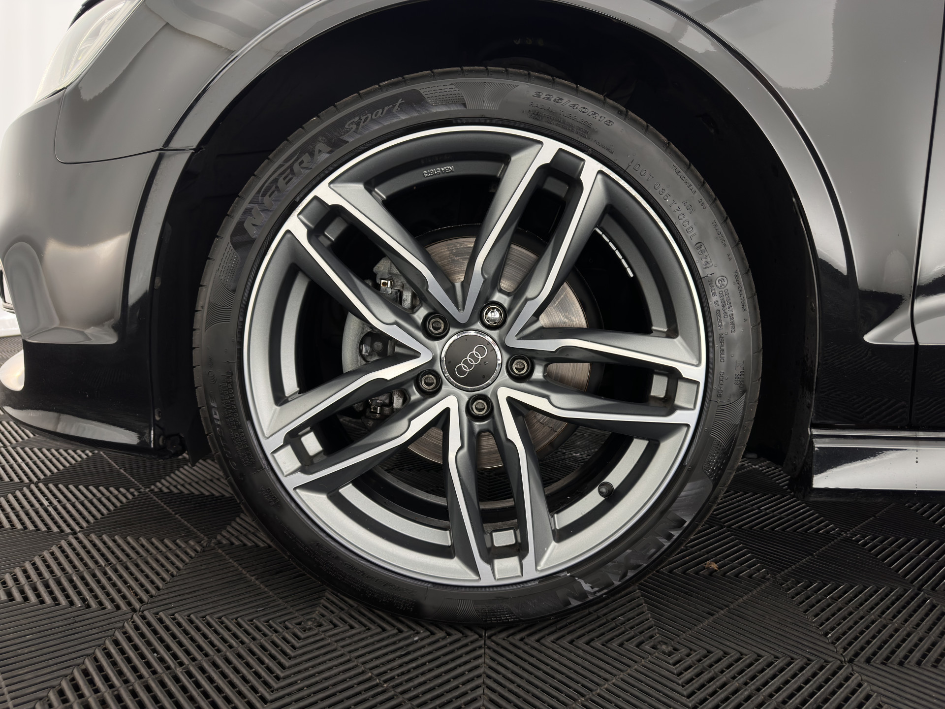 Audi A3 Limousine 1.6 TDI S-Line Ambition Sport Edition *XENON | NAVI-FULLMAP | COMFORT-SEATS | PRIVACY-GLASS | ECC | PDC | CRUISE | 18''ALU*