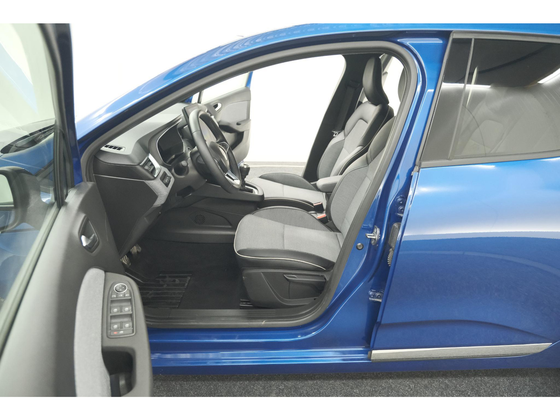 Renault Clio TCe 90 GPF techno | Nieuw Model | 360 Camera | Apple Carplay | Parkeersensoren