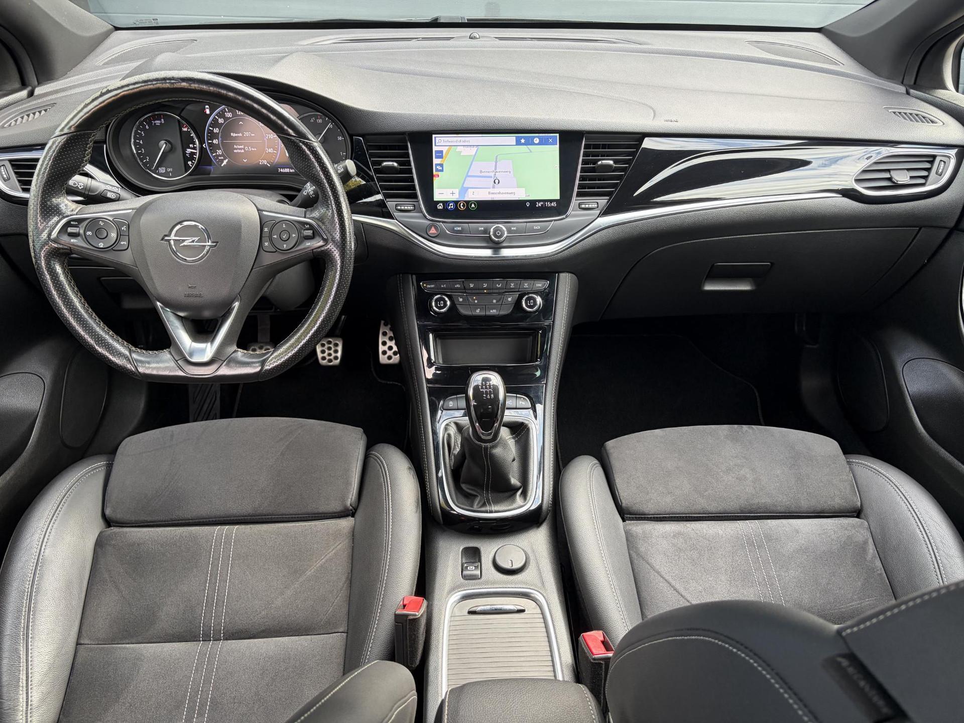 Opel Astra Sports Tourer 1.2 Ultimate ✓146pk✓Carplay✓Camera✓Stoelverw✓Stuurverw✓Keyless✓Pdc V+A✓Alcantara-Leder✓Clima✓Cruise✓6 Bak✓Rijstrooksensor✓Dodehoeksensor✓17''Lm velgen✓N.A.P✓Apk tot 11-2028