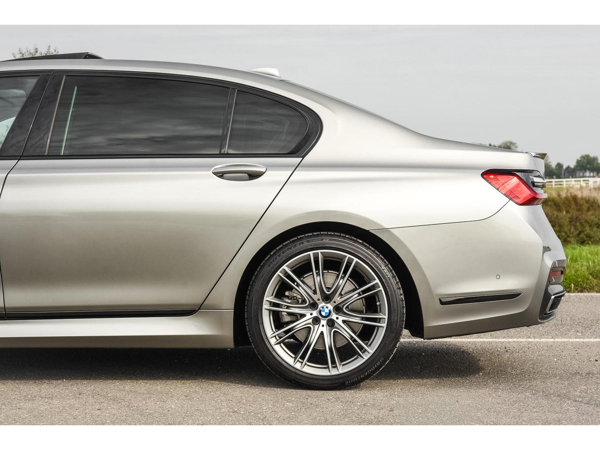 BMW 745Le High Executive | M Sport | Massage | Lounge