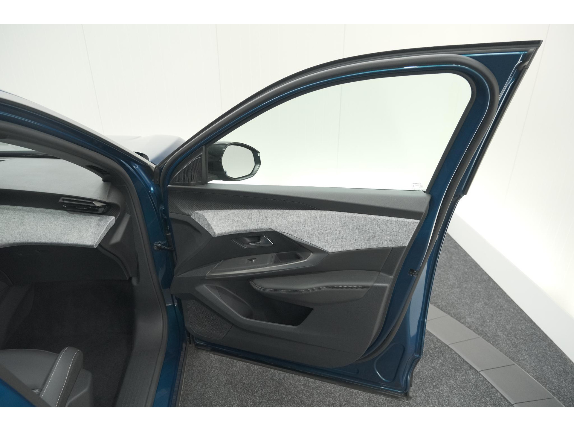Peugeot 3008 Hybrid 136 e-DSC6 Allure | Camera | Apple Carplay | Parkeersensoren
