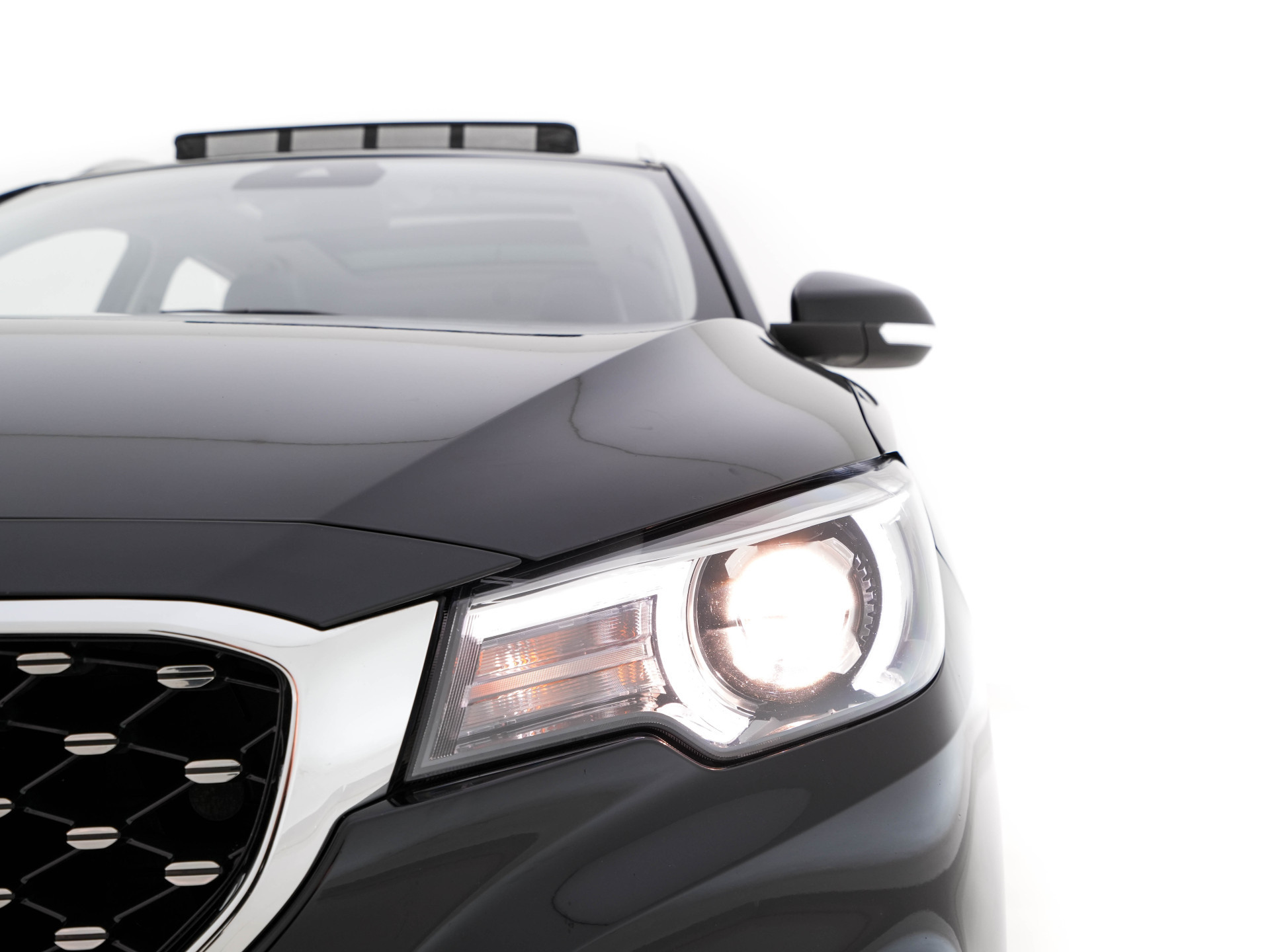 MG ZS EV Luxury 45 kWh { SOH-90%} (INCL-BTW) *PANO | LEATHER | CCS-FASTLOADER | KEYLESS | NAVI-FULLMAP | ADAPTIVE-CRUISE | CAMERA | CARPLAY | DAB | LANE-ASSIST | SPORT-SEATS | 17"ALU*