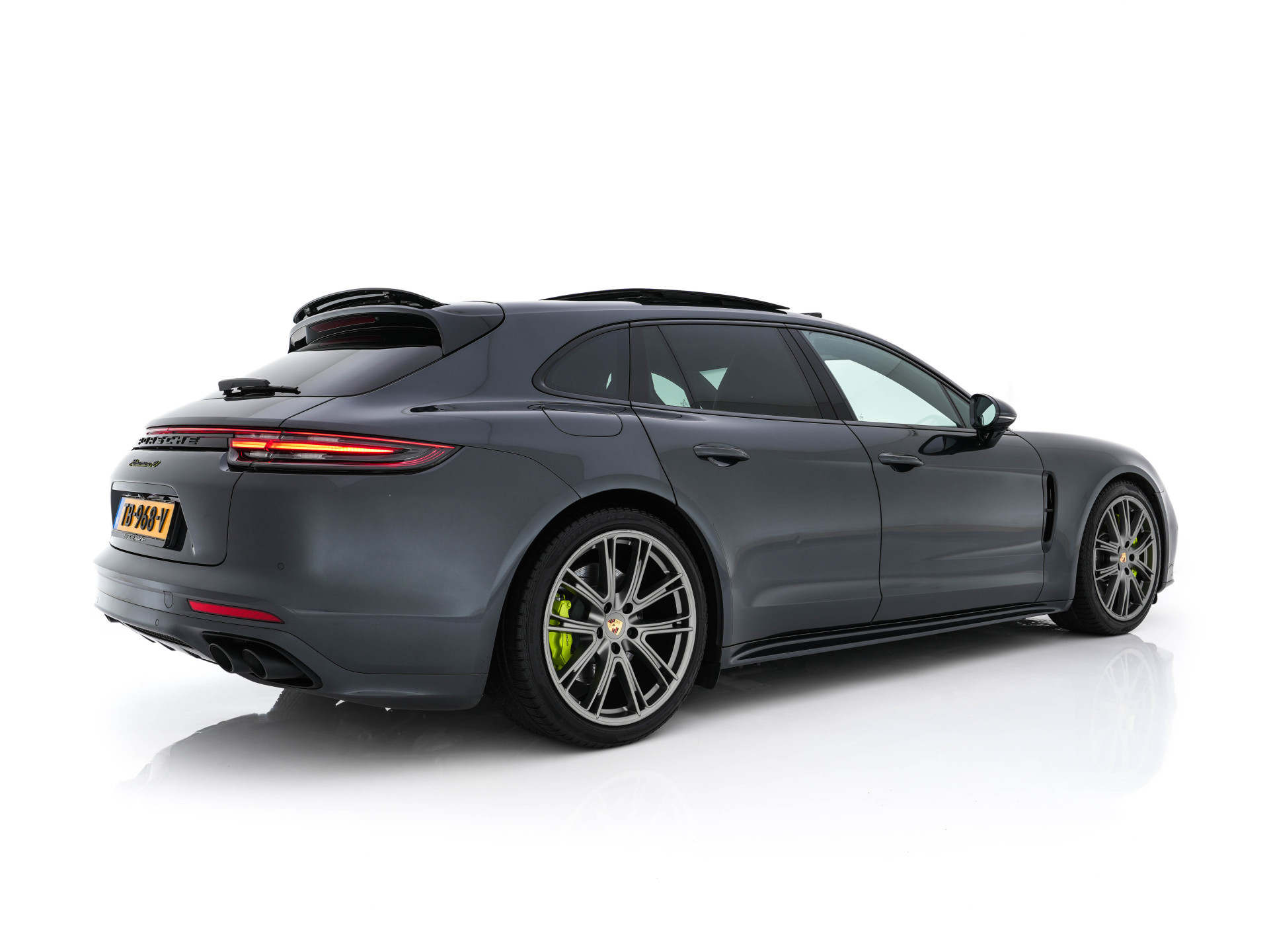 Porsche Panamera Sport Turismo 2.9 4 E-Hybrid Plug-In Aut. *PANO | LEATHER | NAVI-FULLMAP | AIR-SUSPENSION | KEYLESS | BOSE-SURROUND | SOFT-CLOSE | ADAPT-CRUISE | SURROUND-VIEW | DAB | MEMORY-PACK | CARPLAY | SPORT-SEATS | ...