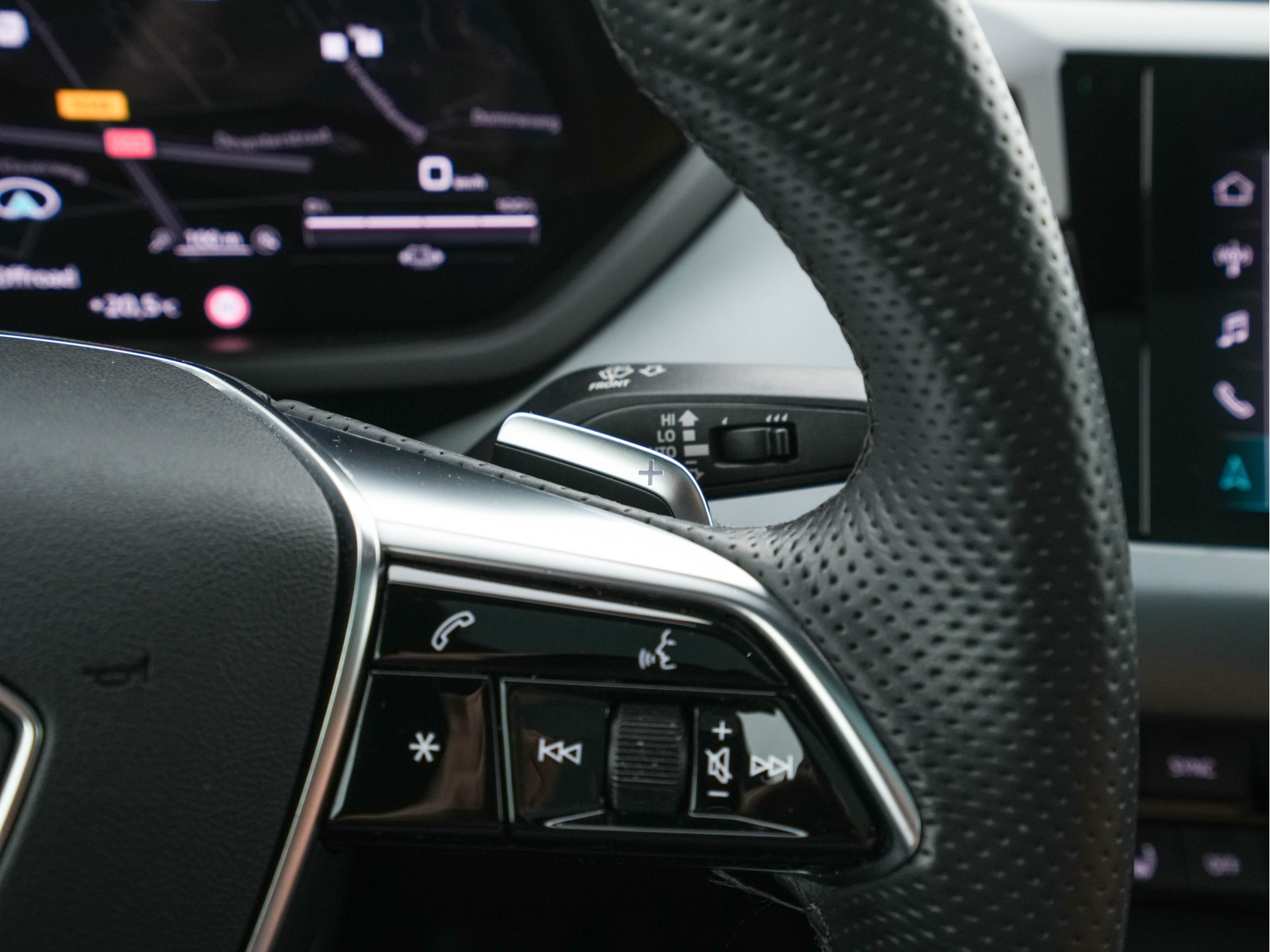 Audi e-tron GT 93 kWh Quattro [ 3-Fase ] {SOH-93%} (INCL-BTW) *PANO | FULL-LED | LEATHER | AUDI-SOUNDSYSTEM | DIGI-COCKPIT | NAVI-FULLMAP | HEATED-SPORTSEATS | TOP-VIEW | DAB | KEYLESS | LANE-ASSIST | SHIFT-PADDLES | PRIVACY-GLASS | 20