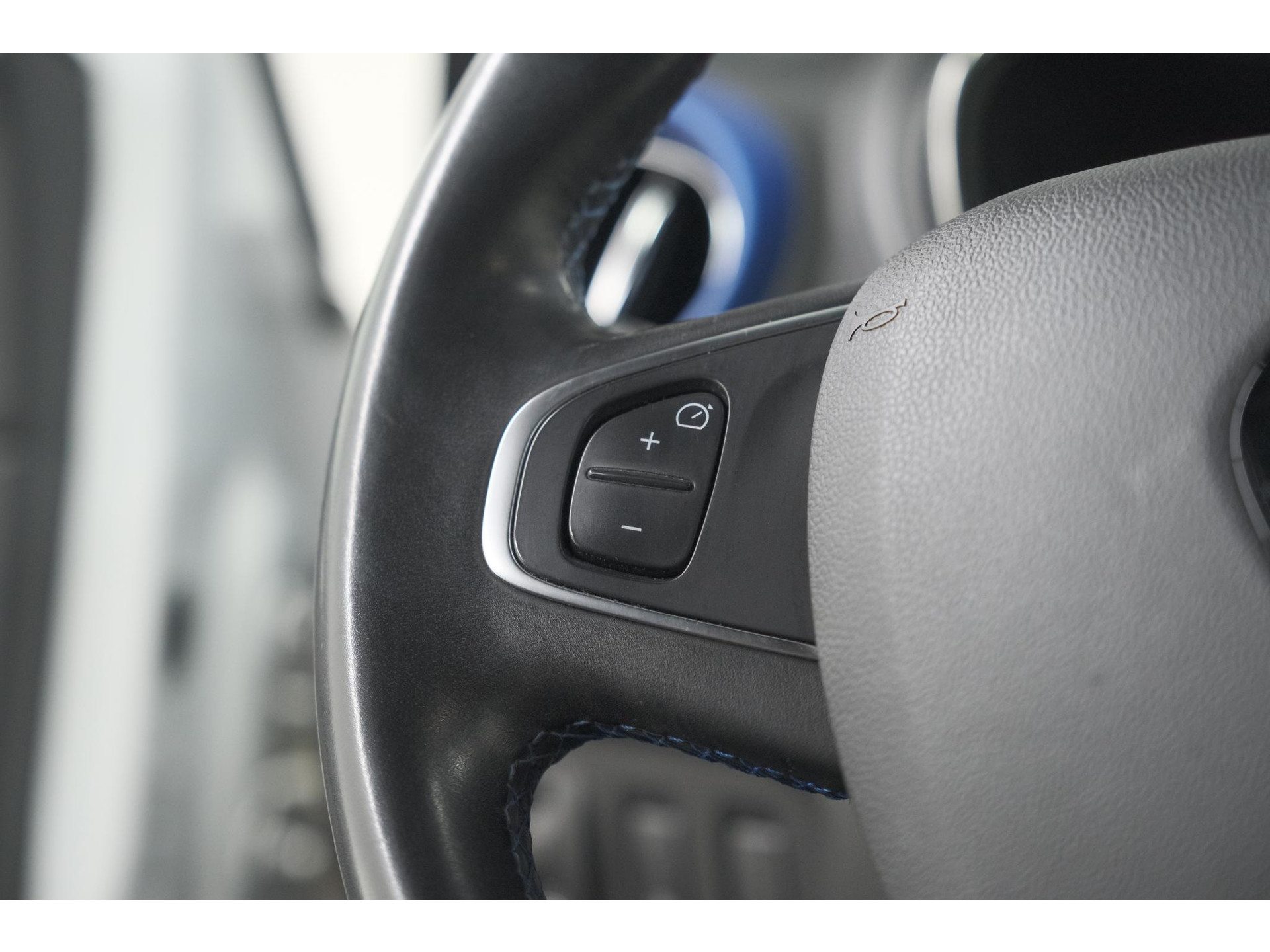 Renault Captur TCe 150 EDC S-Version | Trekhaak| Camera | Dodehoekdetectie | Navigatie