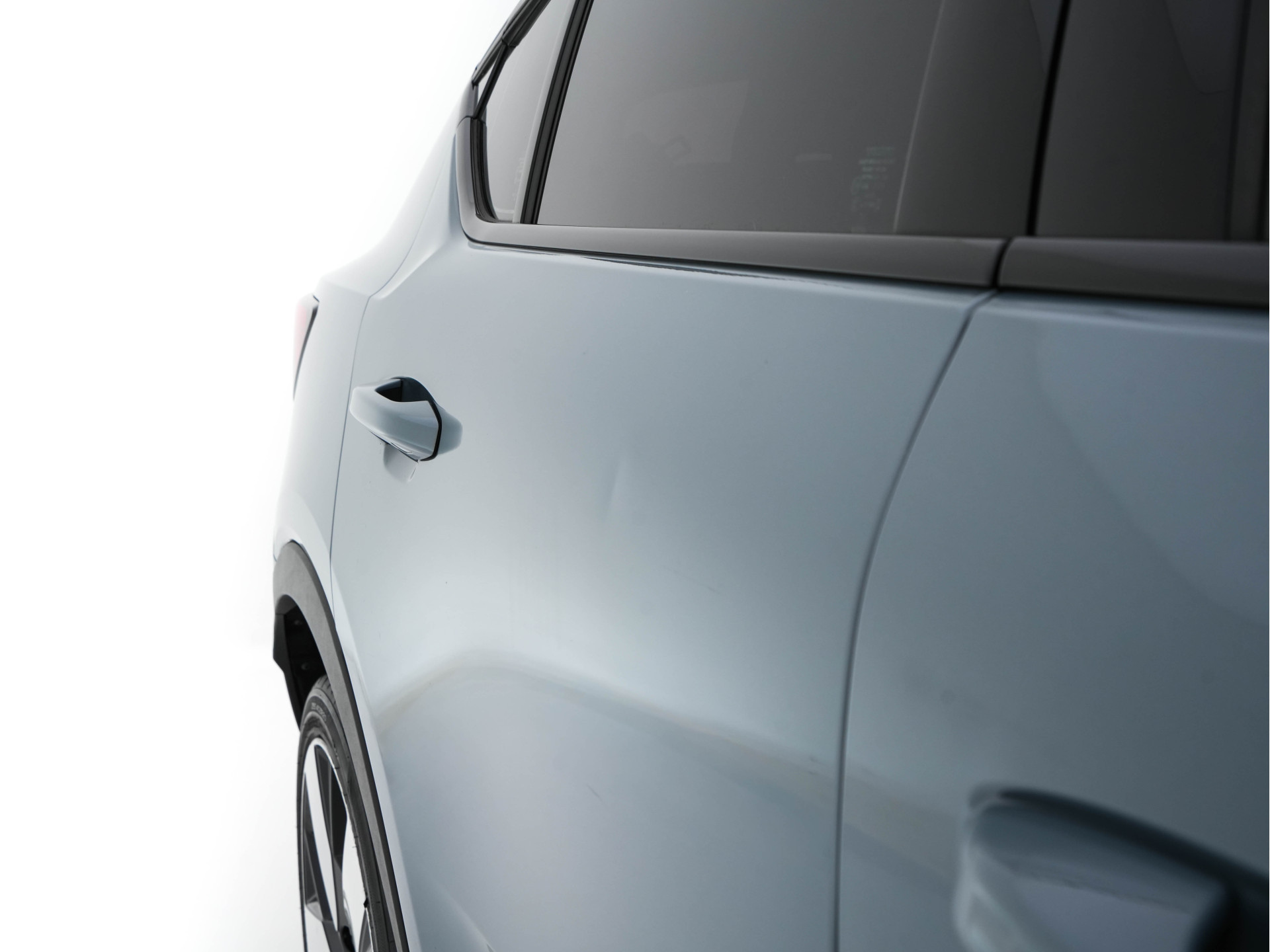 Volvo C40 Recharge Twin Intro Edition 78 kWh AWD [ 3-Fase ] {SOH-87%} (INCL-BTW) Aut. *HEATPUMP | PANO | LEATHER-ALCANTARA | DIGI-COCKPIT | FULL-LED | HARMAN/KARDON | TOPVIEW | NAVI-FULLMAP | ECC | PDC | KEYLESS | HEATED-SPORTSEATS | TOWBAR | PRIVACY-GLAS