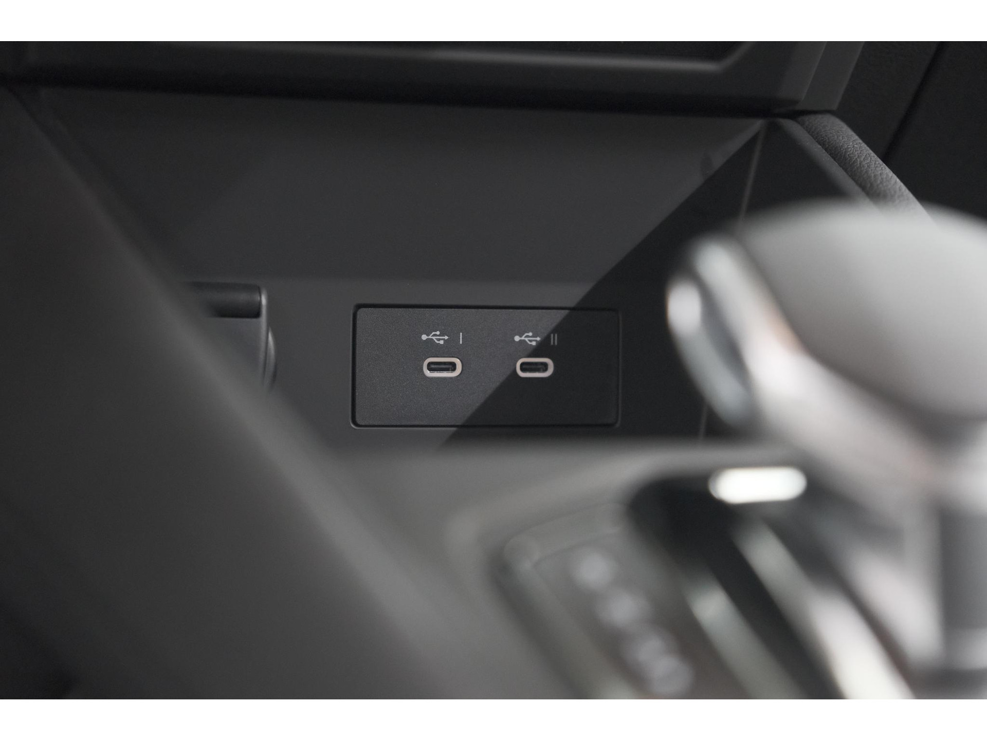 Renault Captur Mild Hybrid 160 EDC Techno | Pack Winter | Camera | Adaptieve Cruise Control | Apple Carplay