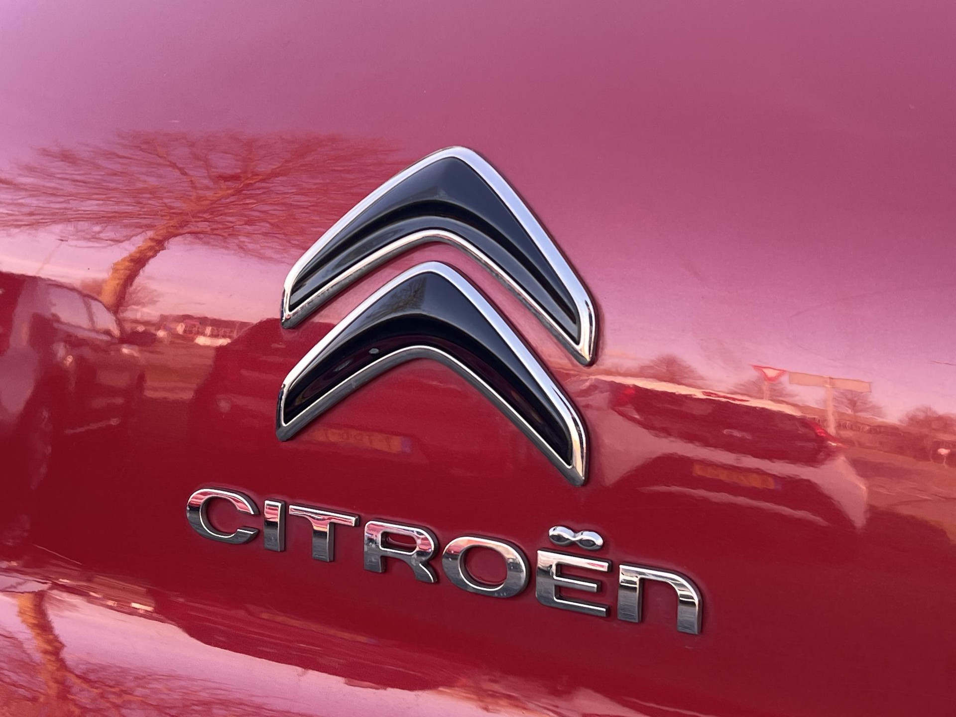 Citroen C3 1.2 PureTech S&S Shine 110pk,D-riem vv in 2023,2e Eigenaar,Camera,Navi,Clima,Cruise,Pdc V+A,APK tot 01-2027