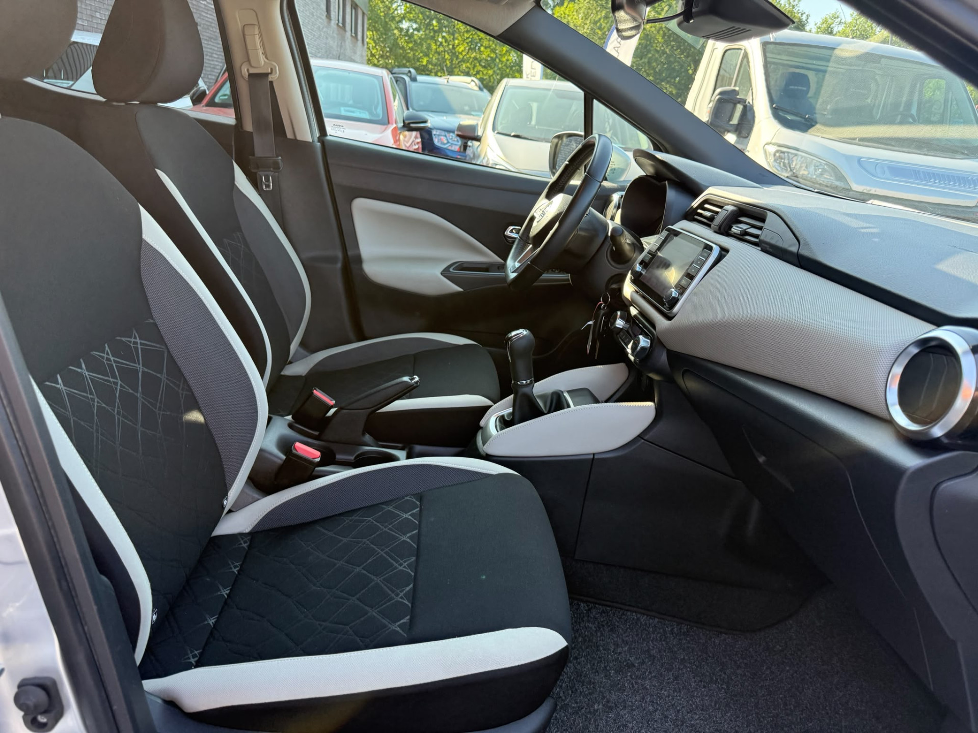 Nissan Micra 0.9 IG-T Tekna | 2E EIGENAAR | 3/6/12MND GARANTIE| CRUISE | NAVI | DAB | CAMERA | AIRCO |