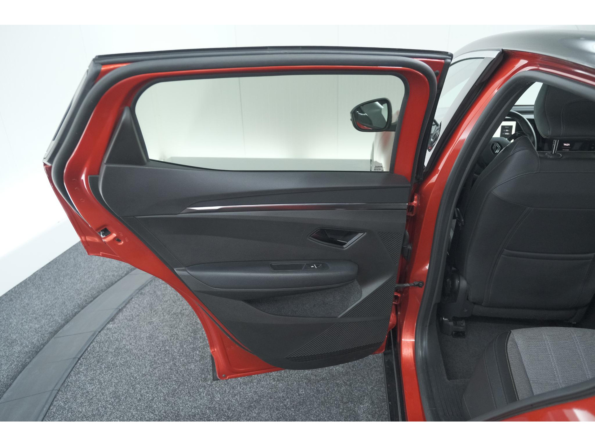 Renault Megane E-Tech EV60 Optimum Charge Techno | Adaptieve Cruise Control | Winterpakket | Dodehoekdetectie | Harman Kardon