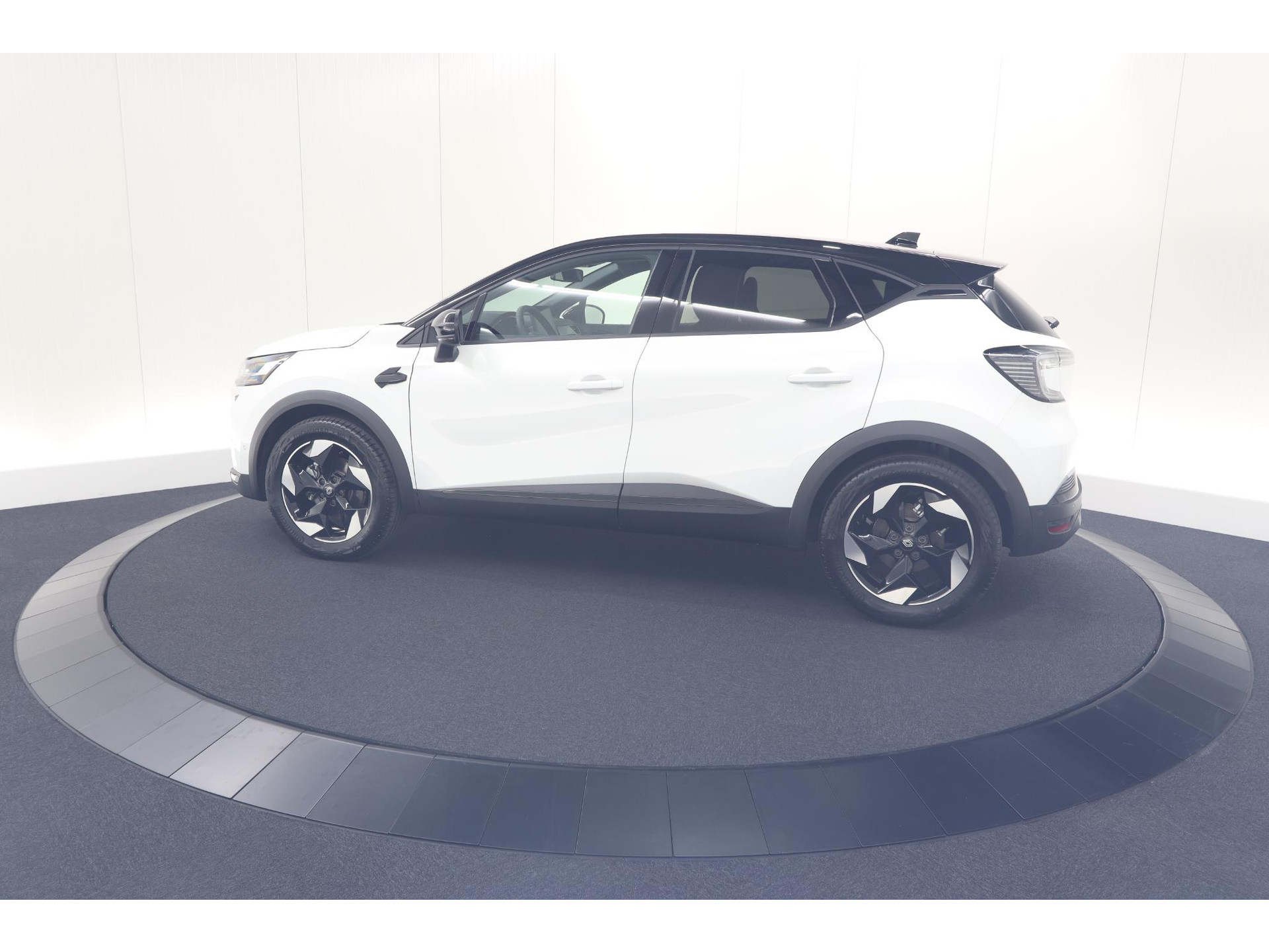 Renault Captur 1.8 E-Tech Full Hybrid 160 Techno | Camera | Winterpakket | Adaptieve Cruise Control | Apple Carplay