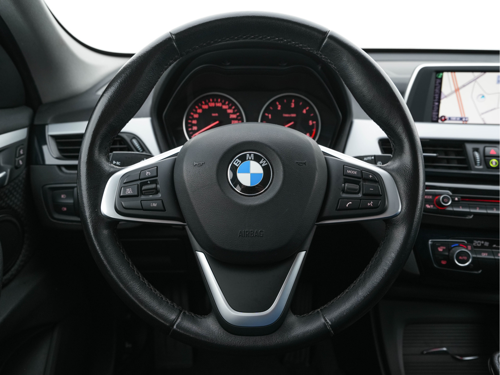 BMW X1 sDrive16d Centennial Executive *NAVI-FULLMAP | FULL-LED | ECC | PDC | CRUISE | COMFORT-SEATS | TOWBAR | 17''ALU *