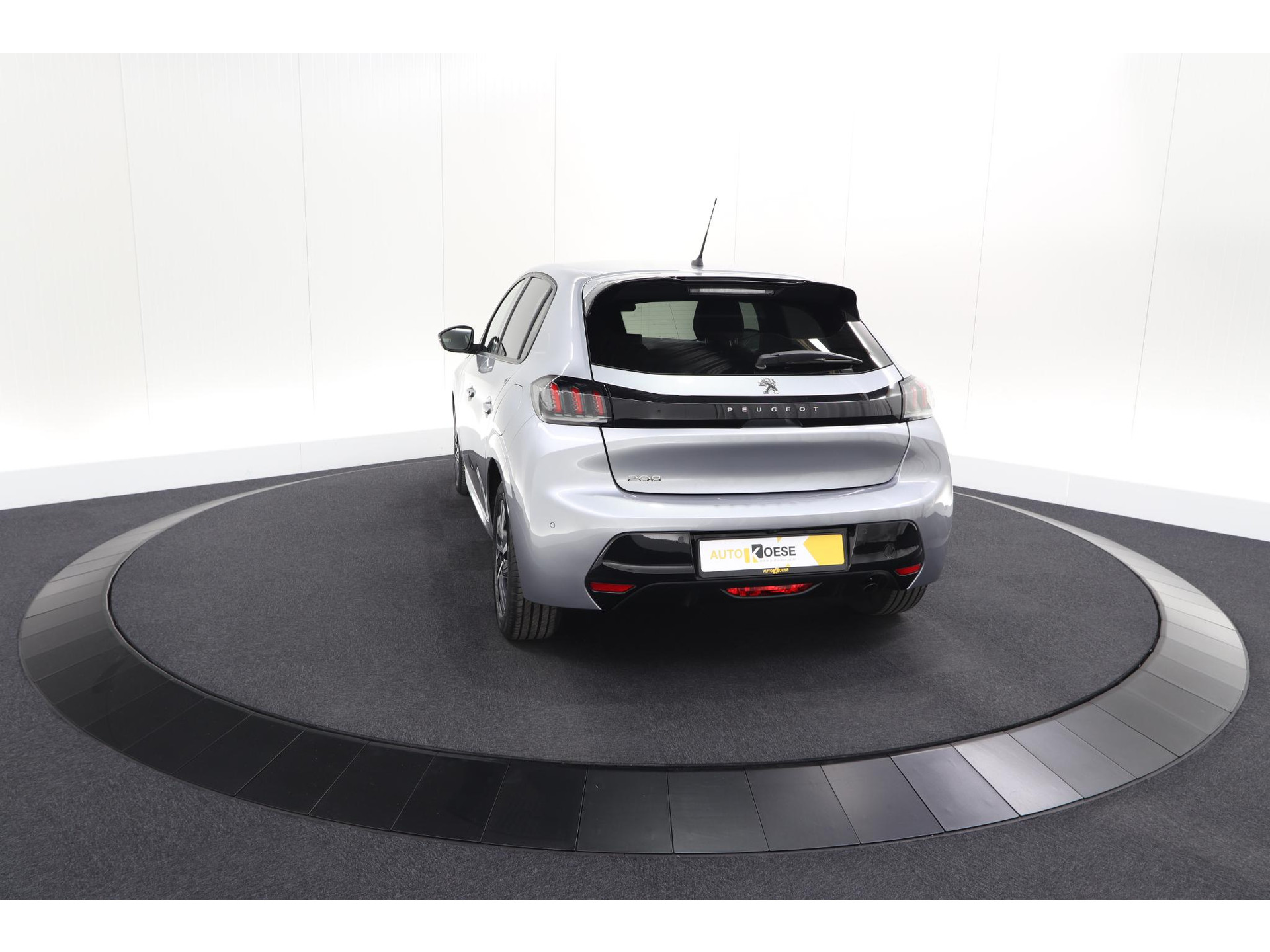 Peugeot 208 PureTech 100 EAT8 Allure Pack | Camera | Navigatie | Apple Carplay | Parkeersensoren