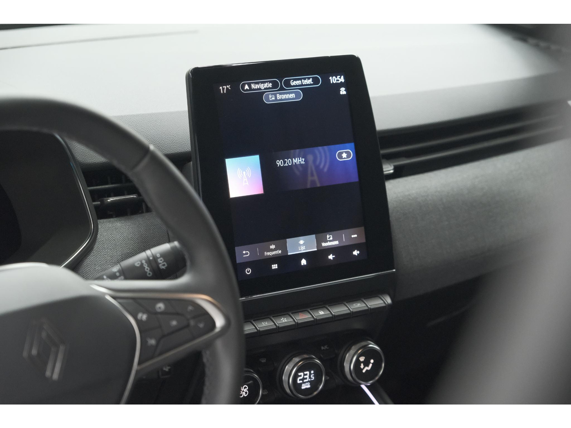 Renault Clio 1.6 E-Tech Full Hybrid 145 techno | 360 Camera | Adaptieve Cruise Control | Dodehoekdetectie | 9.3 Inch Groot Scherm