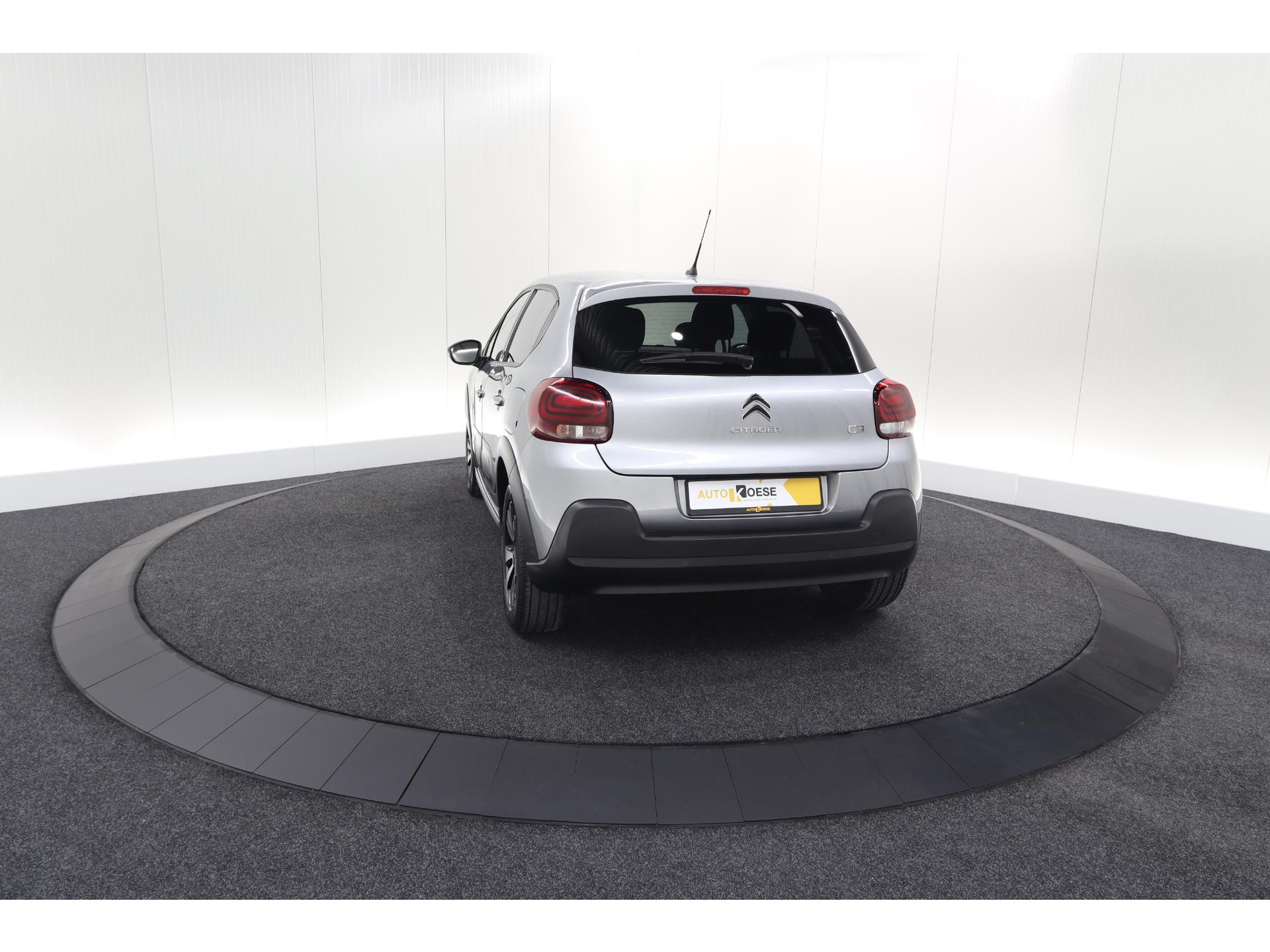 Citroen C3 PureTech 110 EAT6 Max | Apple Carplay | Parkeersensoren | Climate Control | 16 Inch Lichtmetalen Velgen