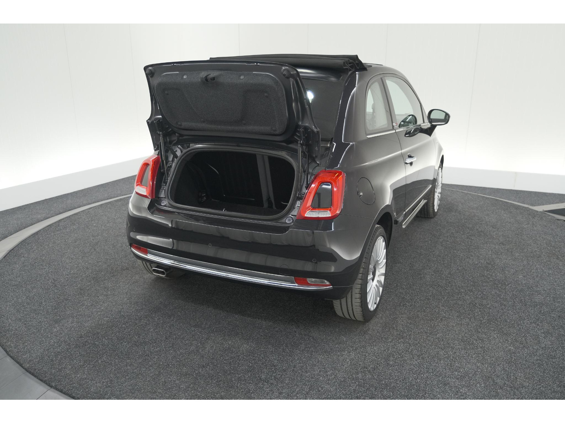 Fiat 500 C TwinAir Turbo Lounge | Parkeersensoren | Climate control | Cruise control | Apple Carplay