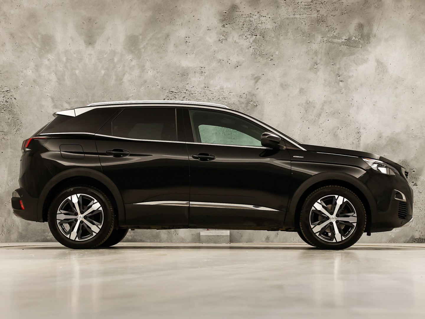 Peugeot 3008 1.2 PureTech GT Line (PANORAMADAK, APPLE CARPLAY, KEYLESS, 360 CAMERA, SPORTSTOELEN, GETINT GLAS, LED KOPLAMPEN, DRIVE MODE, NIEUWSTAAT)