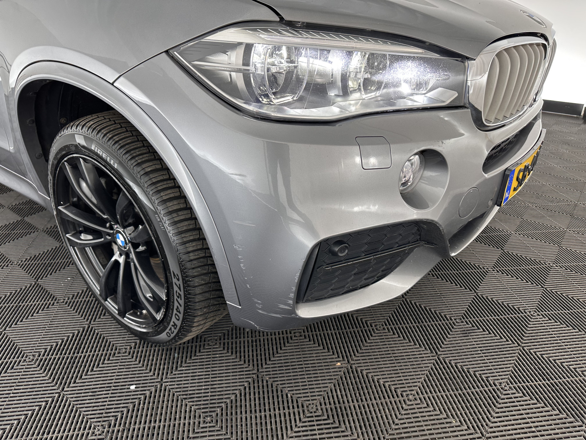 BMW X5 M50d M-Sportpack Aut. *PANO | HEAD-UP | LUXURY-LEATHER | ADAPTIVE-CRUISE | SOFT-CLOSE | BANG&OLUFSEN | TOP-VIEW | BLINDSPOT | NIGHT-VISION | MEMORY-PACK | DIGI-COCKPIT | HEATED-COMFORTSEATS | NAVI-FULLMAP |