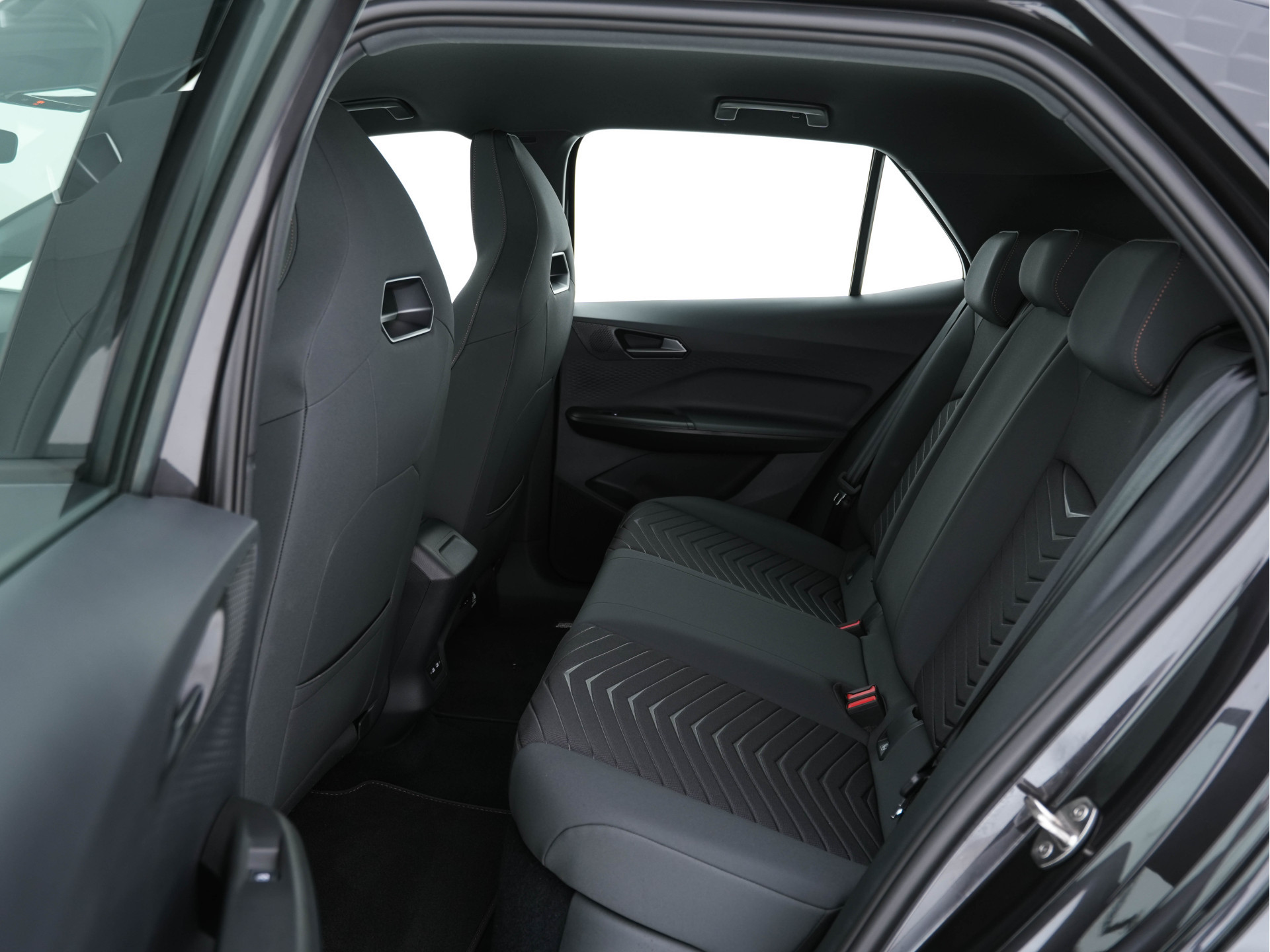 CUPRA Born Adrenaline 62 kWh [ 3-Fase ] {SOH-95%} (INCL-BTW) *HEAT-PUMP | ADAPTIVE-CRUISE | FULL-LED | MICROFIBRE | TOPVIEW | BLIND-SPOT | KEYLESS | NAVI-FULLMAP | ECC | PDC | DIGI-COCKPIT |  CARPLAY | SPORT-SEATS | 19"ALU*