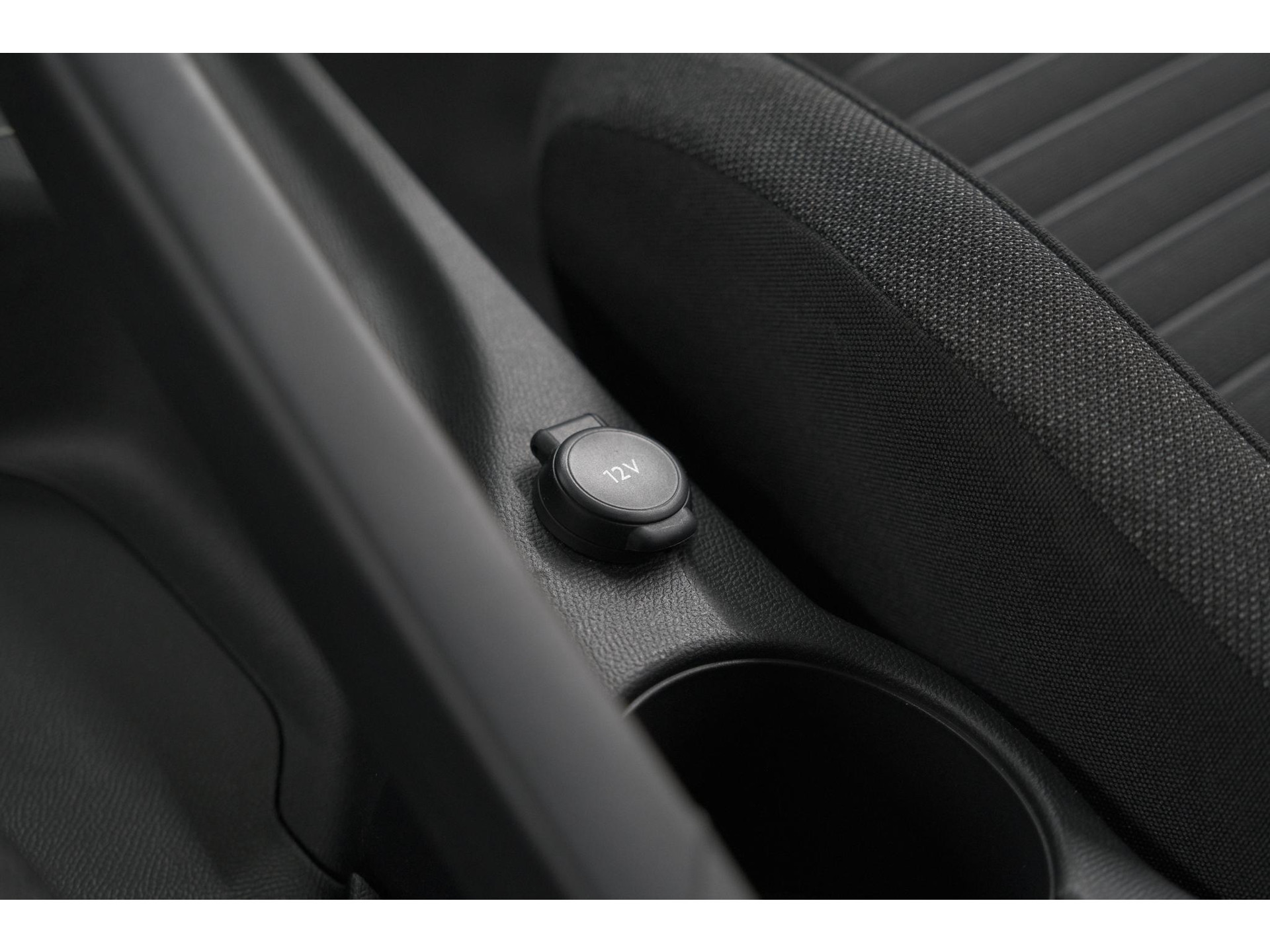 Peugeot 208 PureTech 100 Style | Navigatie | Cruise Control | Apple Carplay