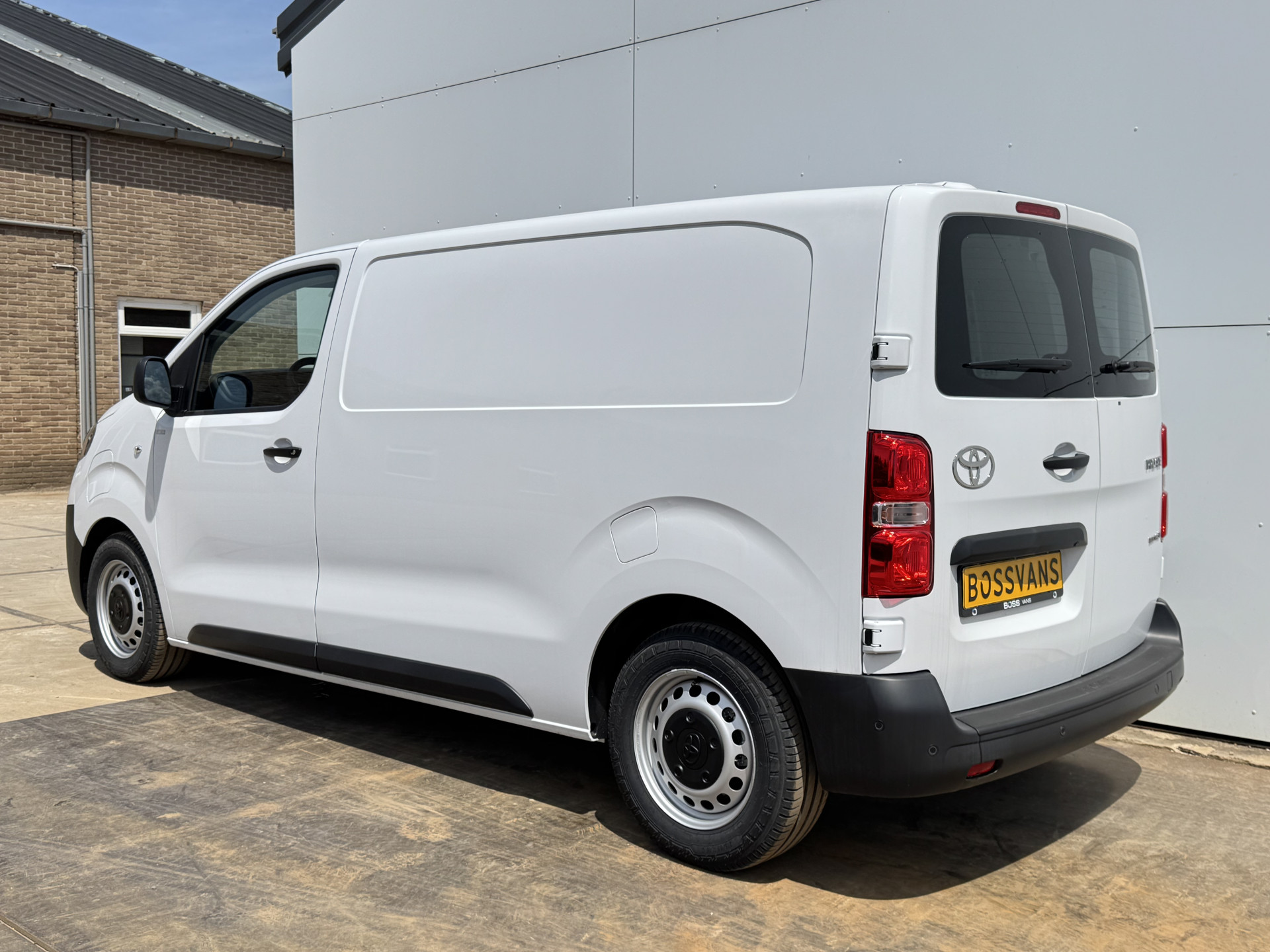 Toyota Proace Electric 75kWh Nieuw! Elektrisch L1 348km WLTP Snelladen Climate Control Cruise Control Camera Parkeersensoren v+a