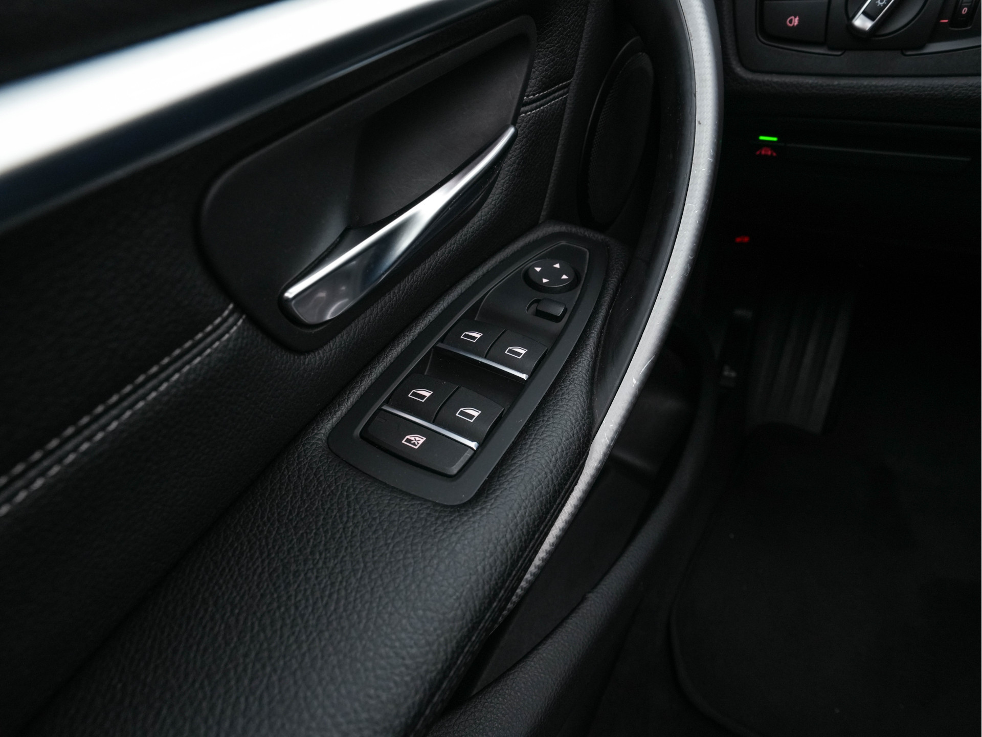 BMW 3-serie Touring 320d EDE Executive Aut. *PANO | LEATHER | FULL-LED | DIGI-COCKPIT | HEATED-SPORTSEATS | NAVI-FULLMAP | PRIVACY-GLASS | ECC | KEYLESS | LANE-ASSIST | PDC | CRUISE | TOWBAR | 18''ALU*