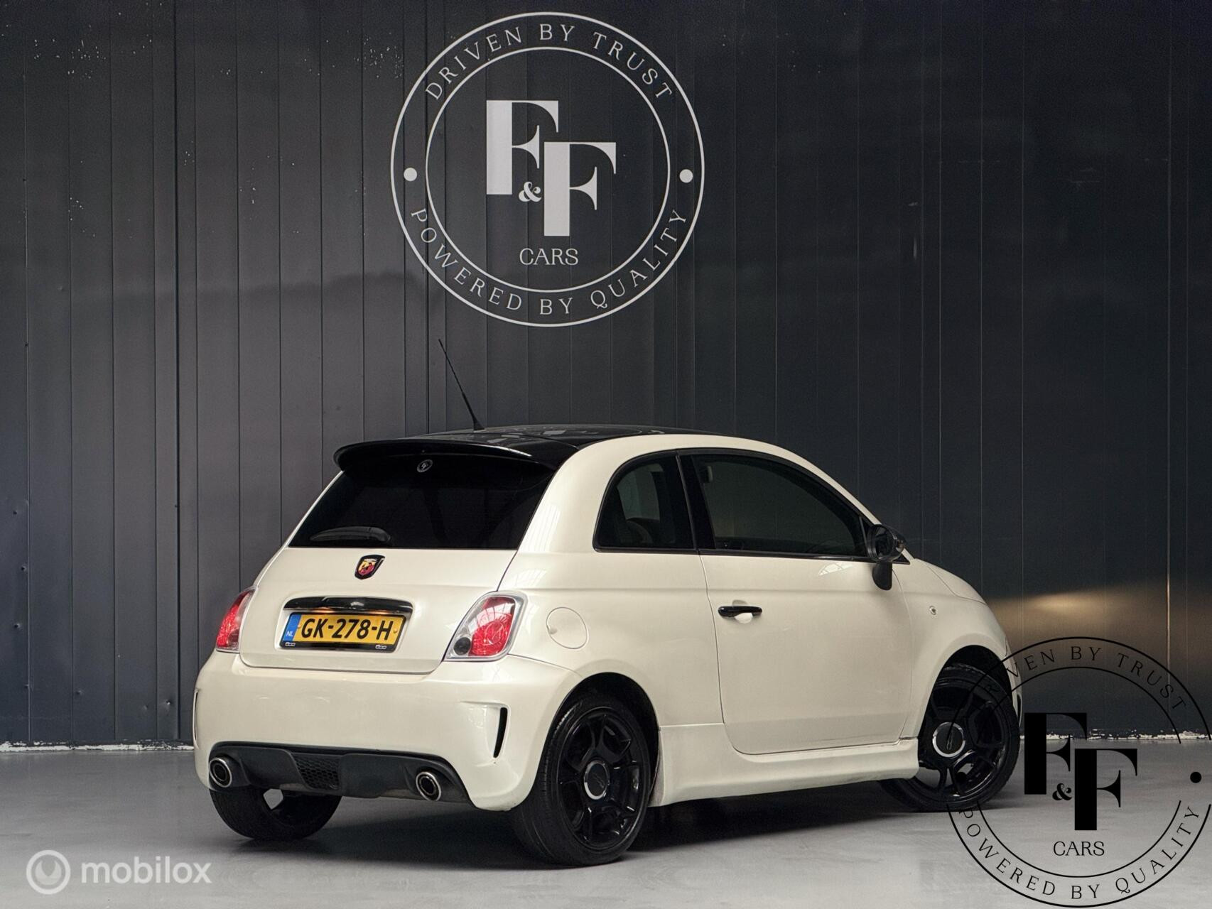 Fiat 500 1.2 Lounge|Automaat|Panodak|Leder|CarPlay|Abarth Look