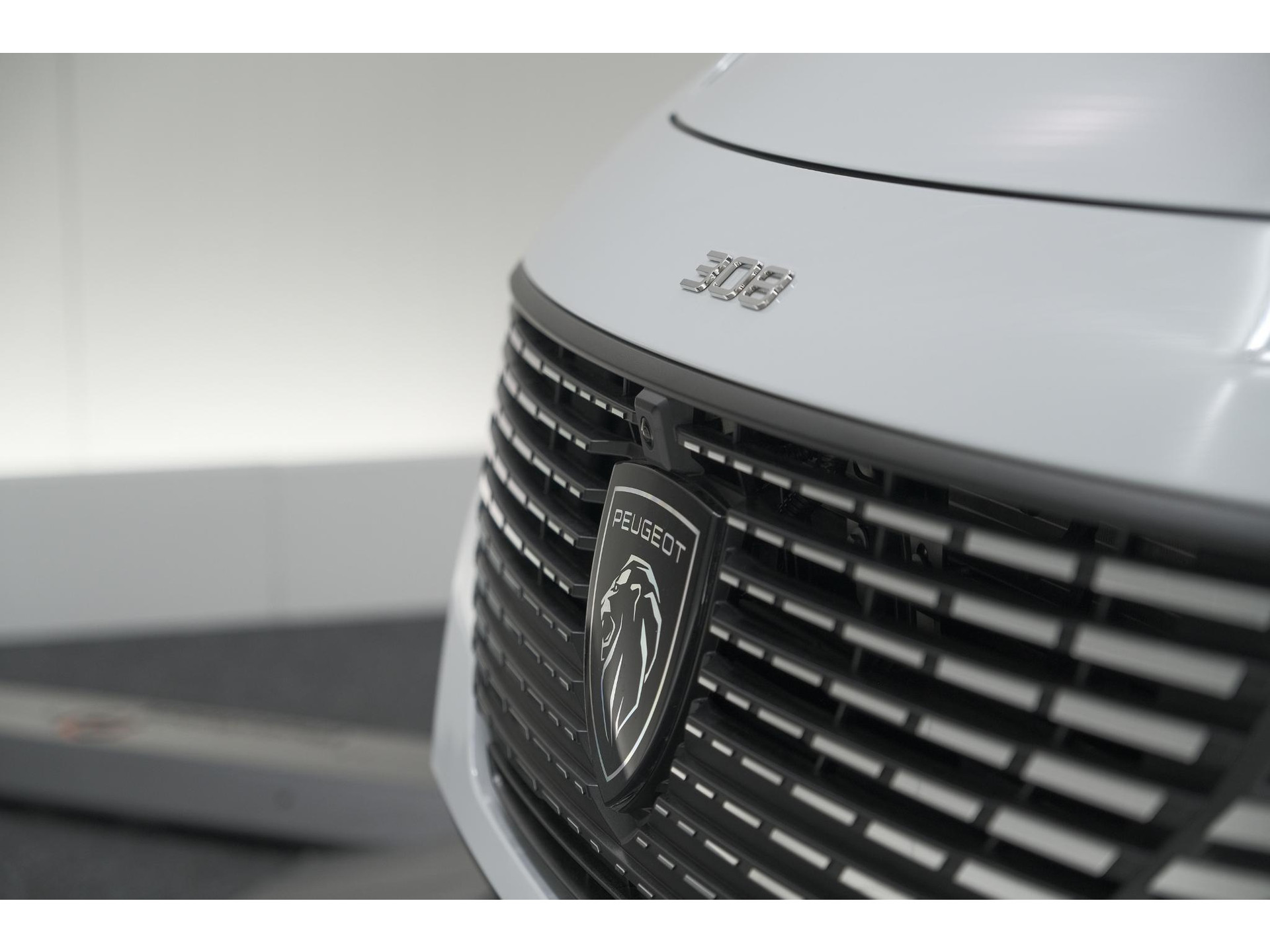 Peugeot 308 SW 1.6 Plug-in Hybrid 180 Allure | 360 Camera | Adaptieve Cruise Control | Navigatie | Apple Carplay