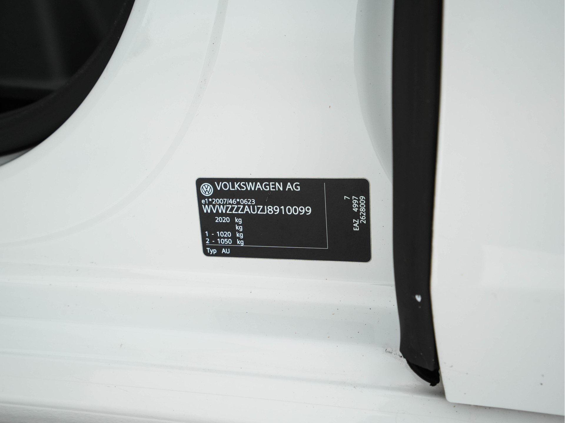 Volkswagen e-Golf (SOH-86%) Aut. *HEAT-PUMP | LEATHER | FULL-LED | NAVI-FULLMAP | CAMERA | HEATED-SPORTSEATS | ECC | CCS-FASTLOADER | PDC | CARPLAY | CRUISE | 16''ALU*