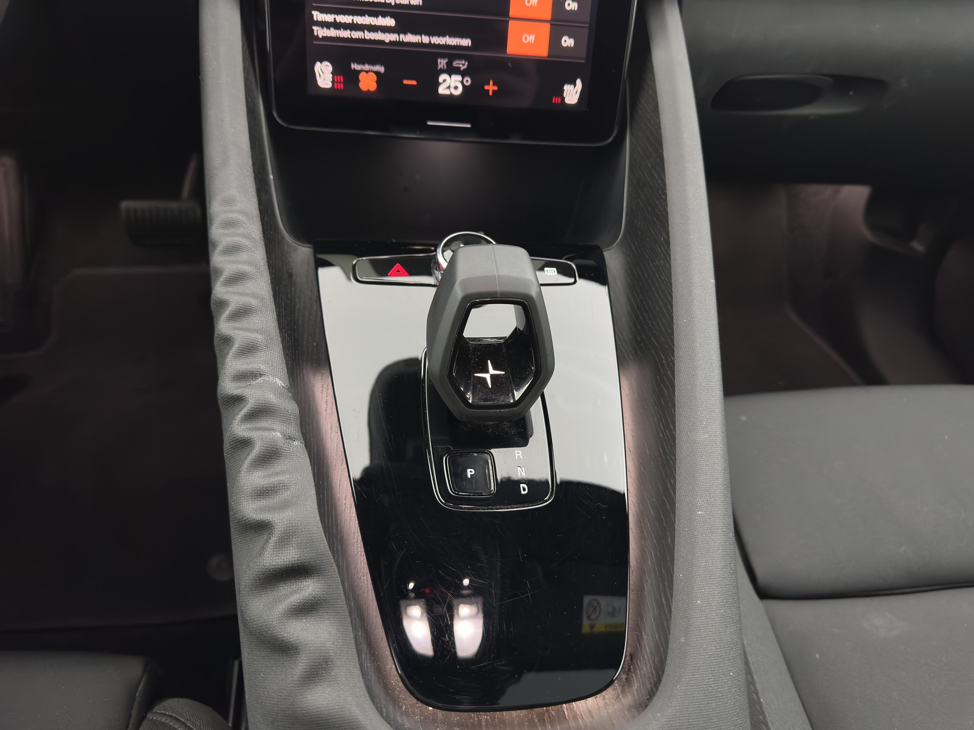 Polestar 2 Long Range Dual Motor Perfomance 78 kwh [ 3-Fase ]  { SOH-95% } (INCL-BTW) Aut. *PANO | NAVI-FULLMAP | HARMAN/KARDON-AUDIO | FULL-LED | KEYLESS | DIGI-COCKPIT | MEMORY-PACK |  CARPLAY | DAB+ | HEATED-SPORTSEATS | TOPVIEW | ADAPTIVE-CRUISE |  20