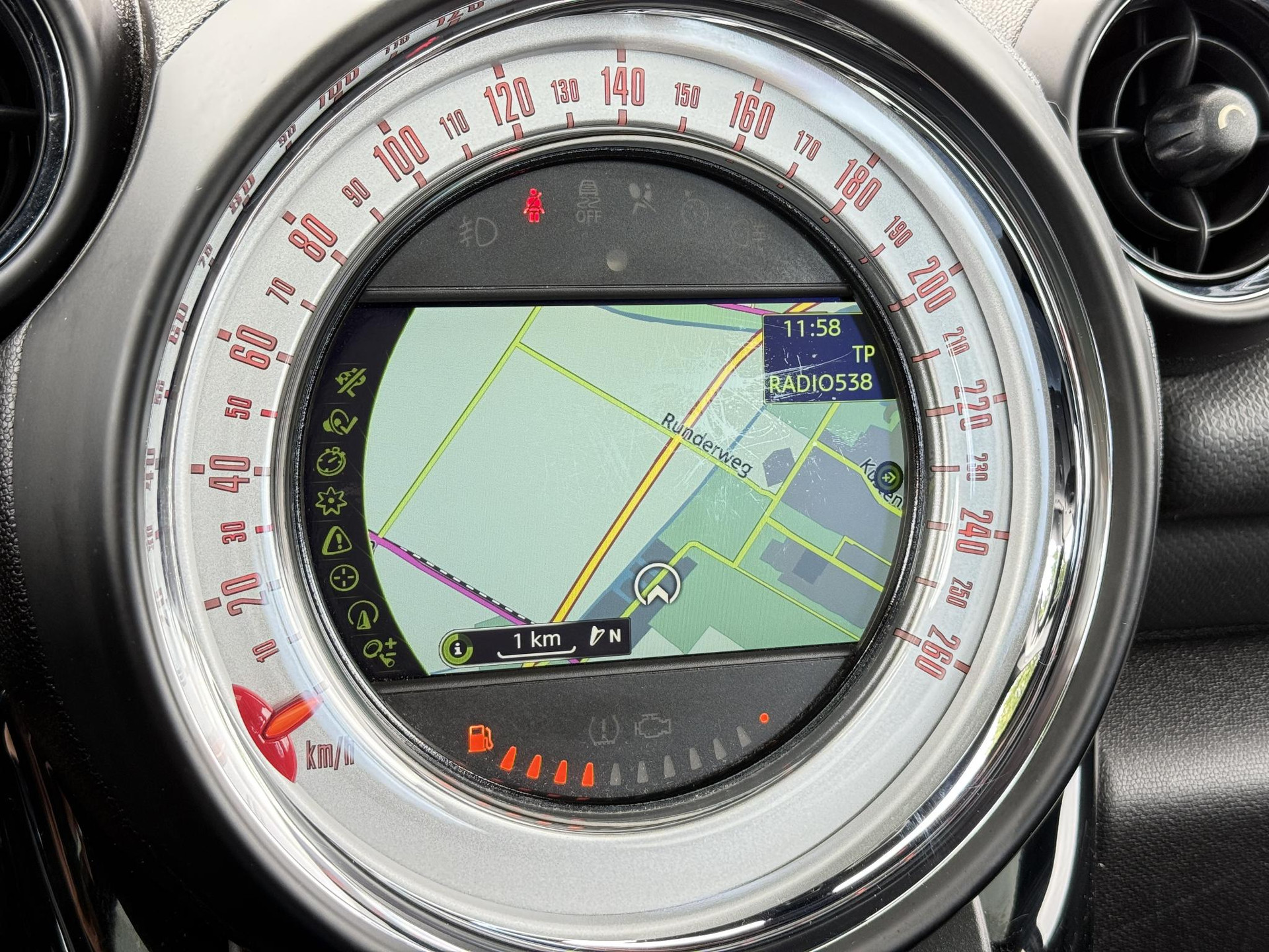 MINI Countryman 1.6 One Business Line Carplay,Pano,Navi,Pdc,Airco,Cruise,Lm velgen,6 Bak,98pk,Apk tot 03-2027
