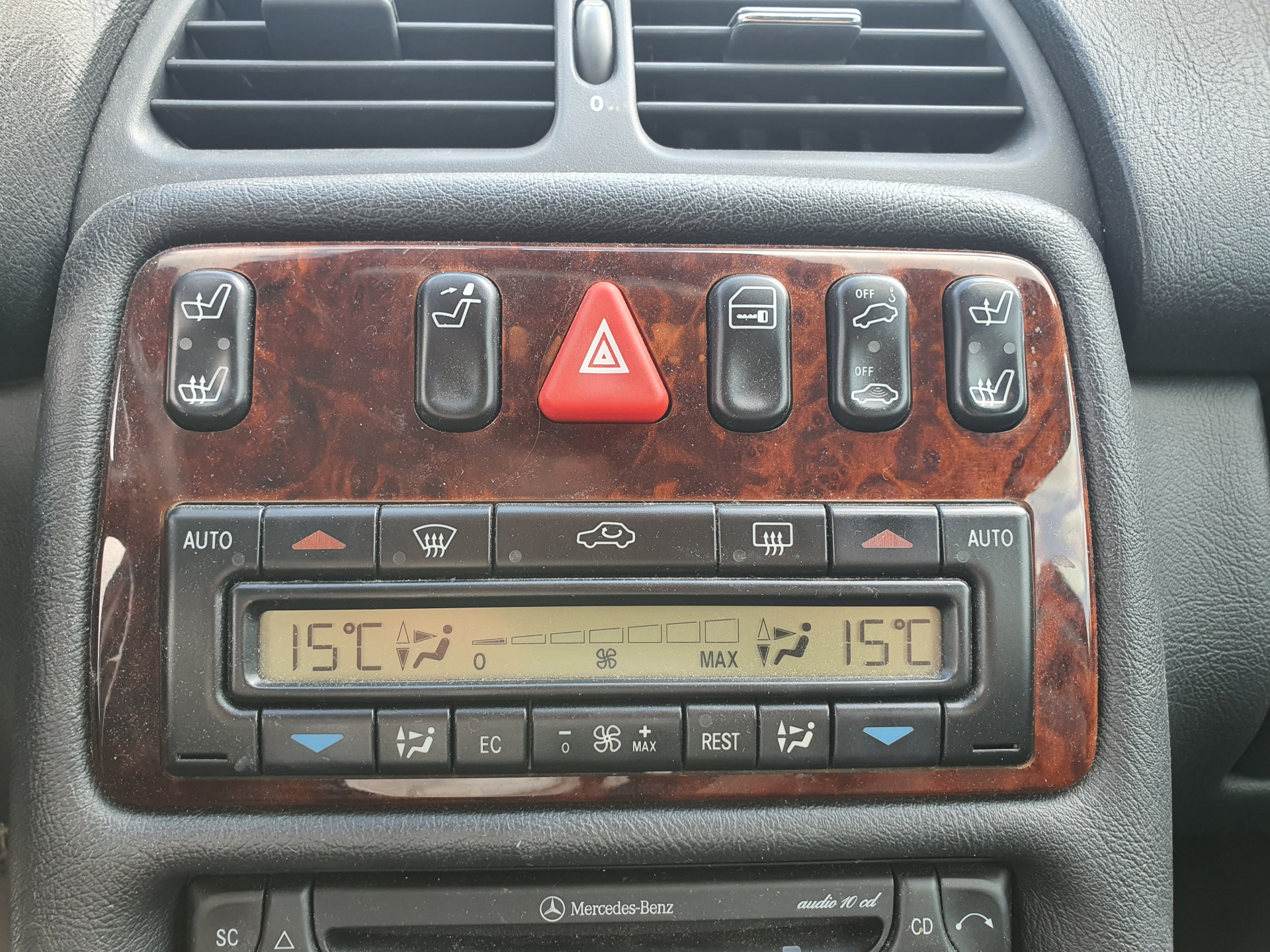 Mercedes-Benz CLK-klasse Coupé 320 Elegance Aut. *FULL-LEATHER | ECC | CRUISE | MERCEDES-AUDIO*