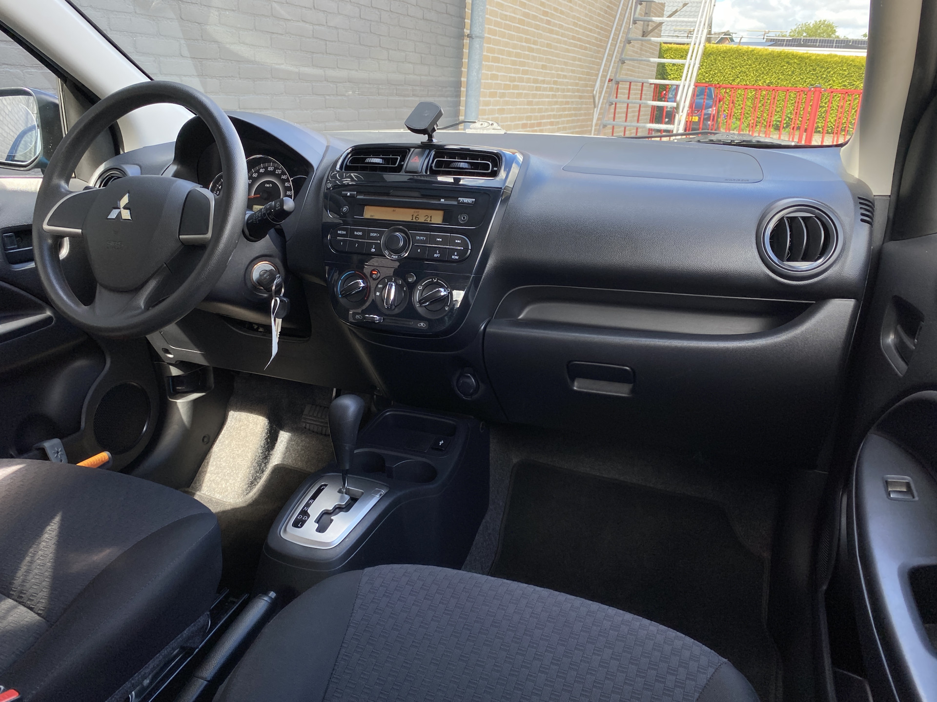 Mitsubishi Space Star 1.0 Cool+ AUT. | airco | elektrisch pakket | mistlampen | radio cd usb speler  |  NL auto