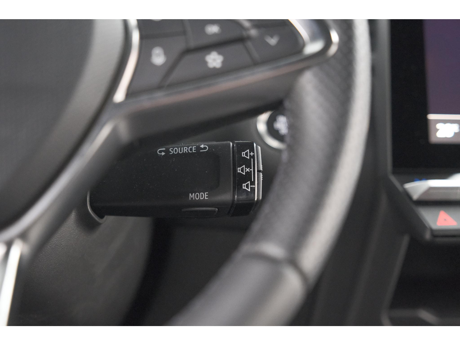 Renault Captur 1.8 E-Tech Full Hybrid 160 Techno | Camera | Adaptieve Cruise Control | Navigatie