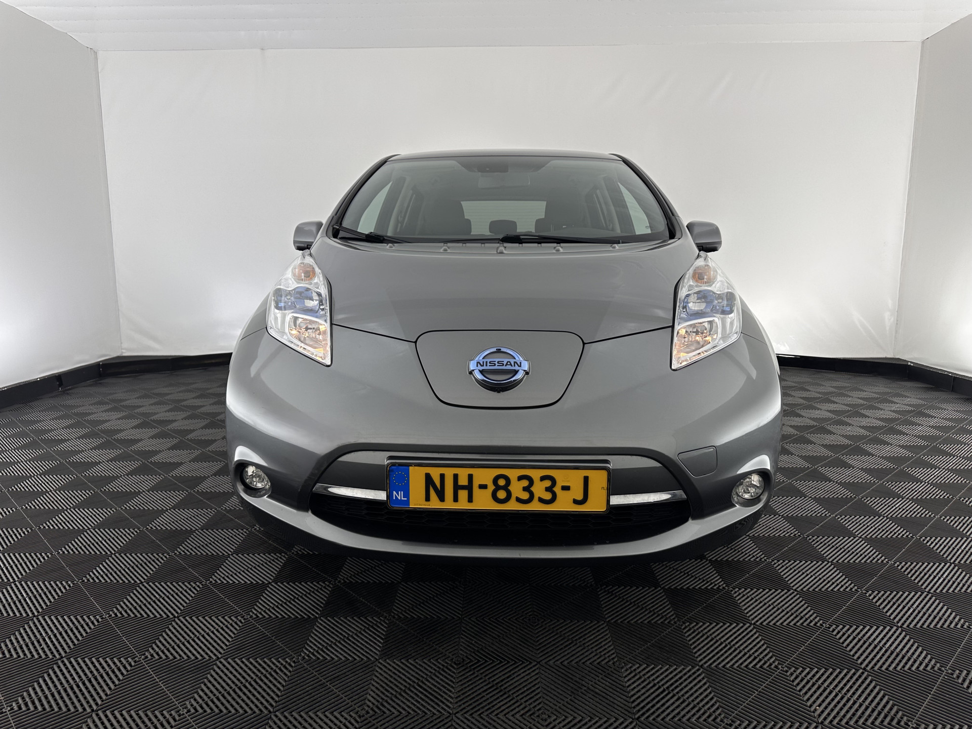 Nissan LEAF Business Edition 30 kWh Aut. *LEATHER | FULL-LED | BOSE-SURROUND | TOPVIEW | KEYLESS | NAVI-FULLMAP | ECC | HEATED-COMFORTSEATS | PRIVACYGLASS | DIGI-COCKPIT | DAB | 17"ALU*