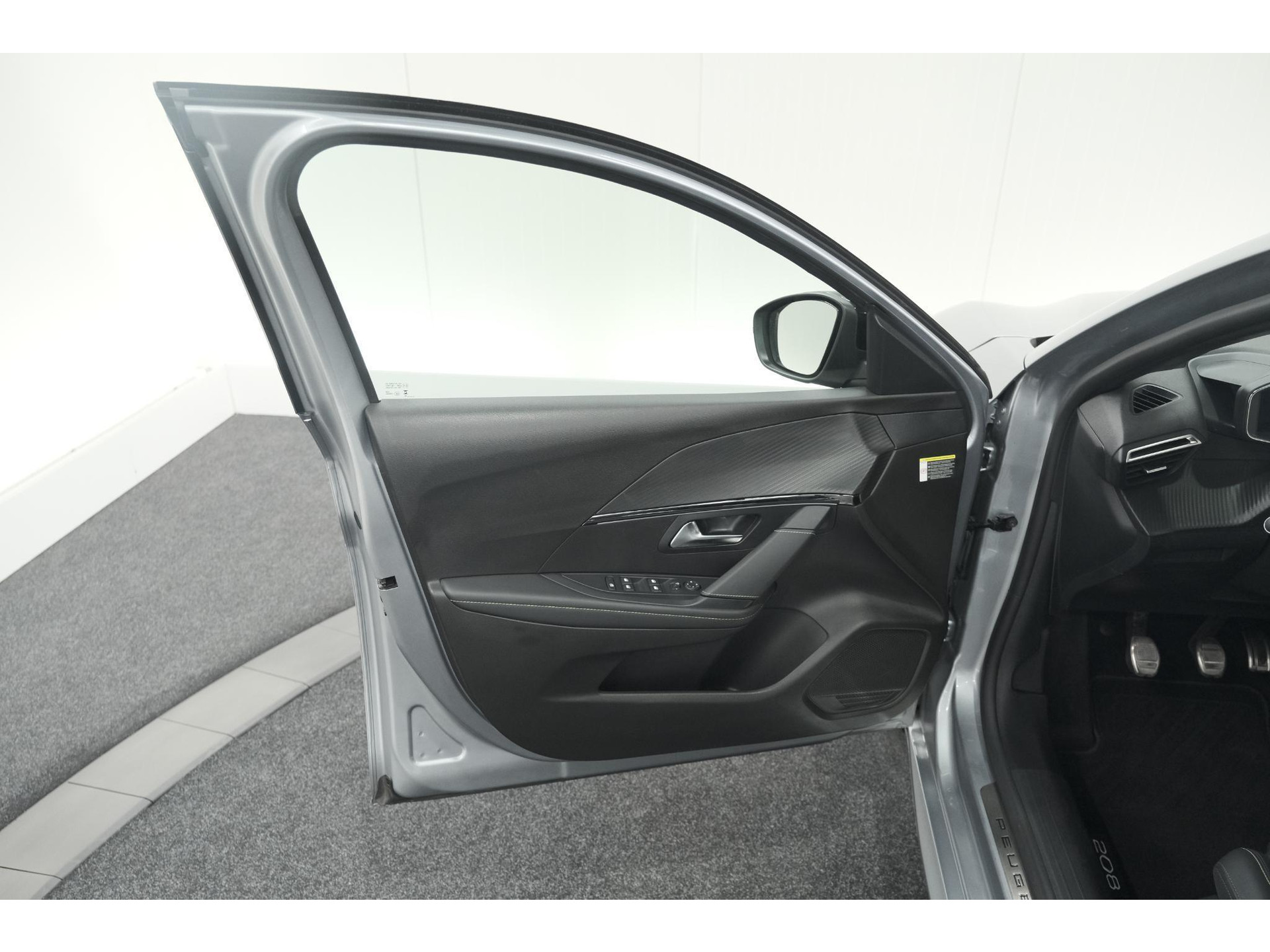 Peugeot 208 PureTech 100 GT | Camera | Navigatie | Apple Carplay | Parkeersensoren