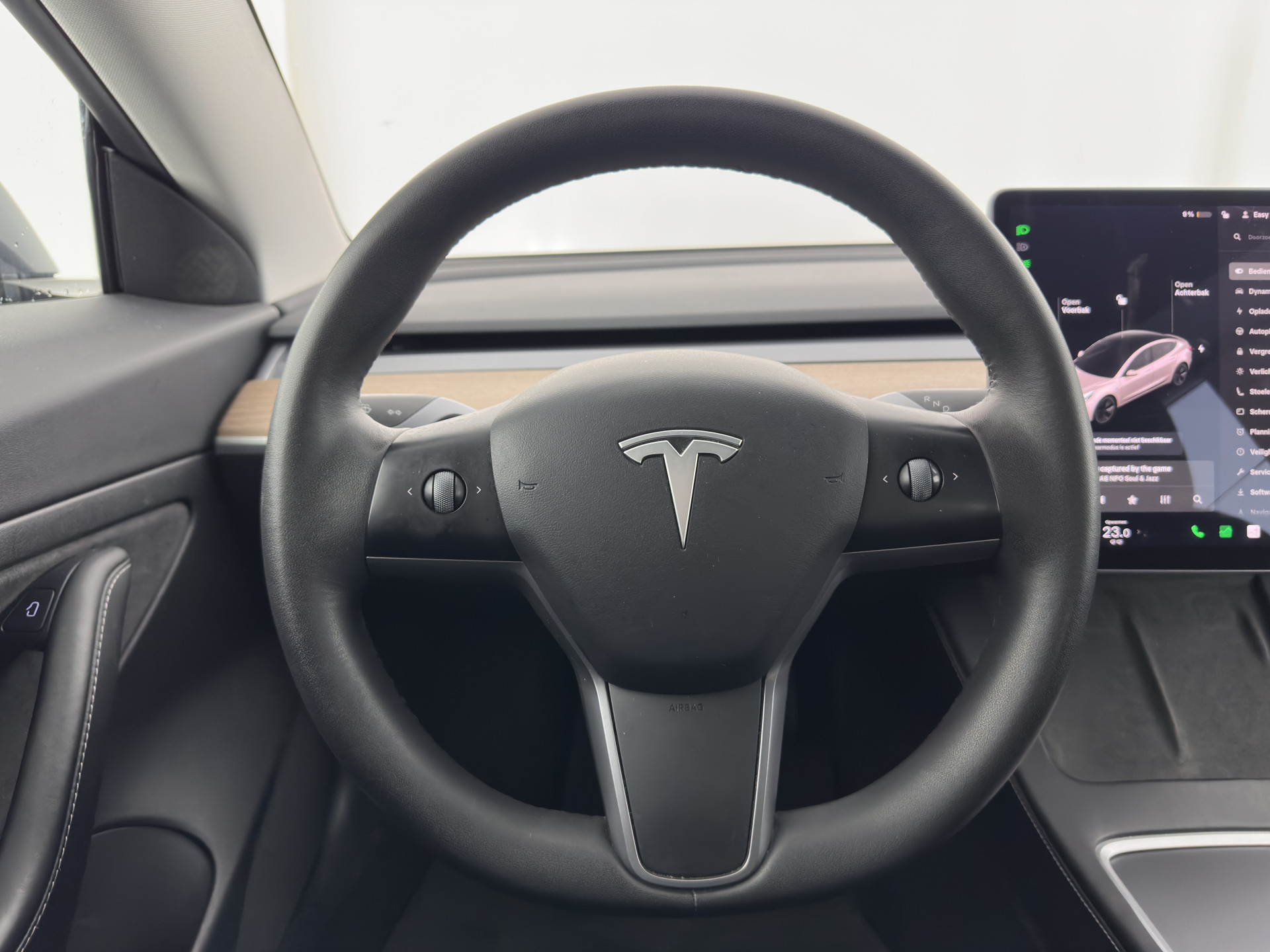 Tesla Model 3 Standard RWD Plus 60 kWh [ 3-Fase ] (INCL-BTW) Aut. *PANO | AUTO-PILOT | LEATHER | KEYLESS | FULL-LED | MEMORY-PACK | TOP-VIEW | DAB | CARPLAY | DIGI-COCKPIT | LANE-ASSIST | COMFORT-SEATS | 18"ALU*