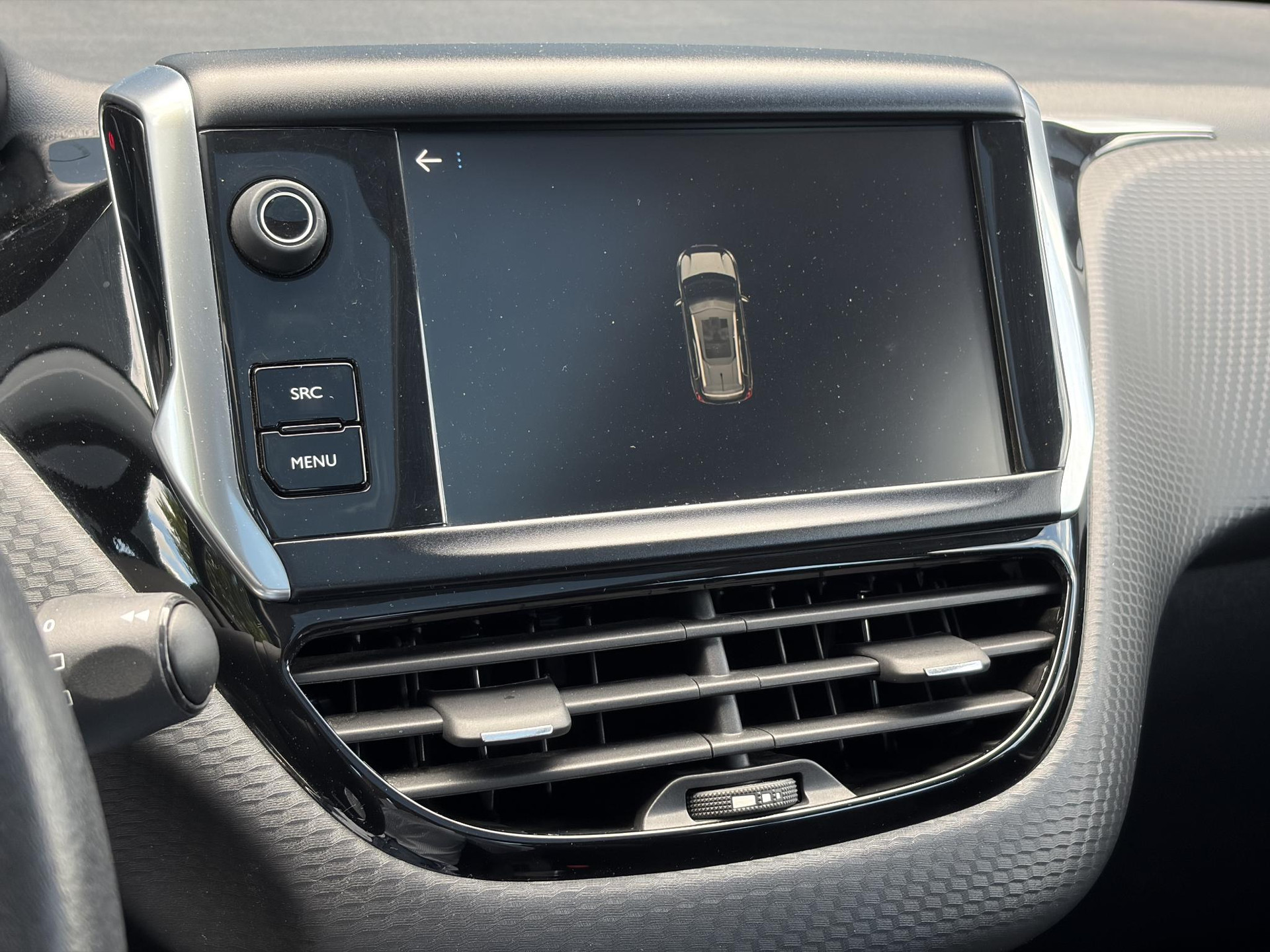 Peugeot 2008 1.2 PureTech Blue Lion D-riem vv in 2024 l Pano l Navi l 110pk l Trekhaak l Carplay l Airco l Cruise l Pdc l Recent beurt gehad l N.A.P l Apk tot 01-2027