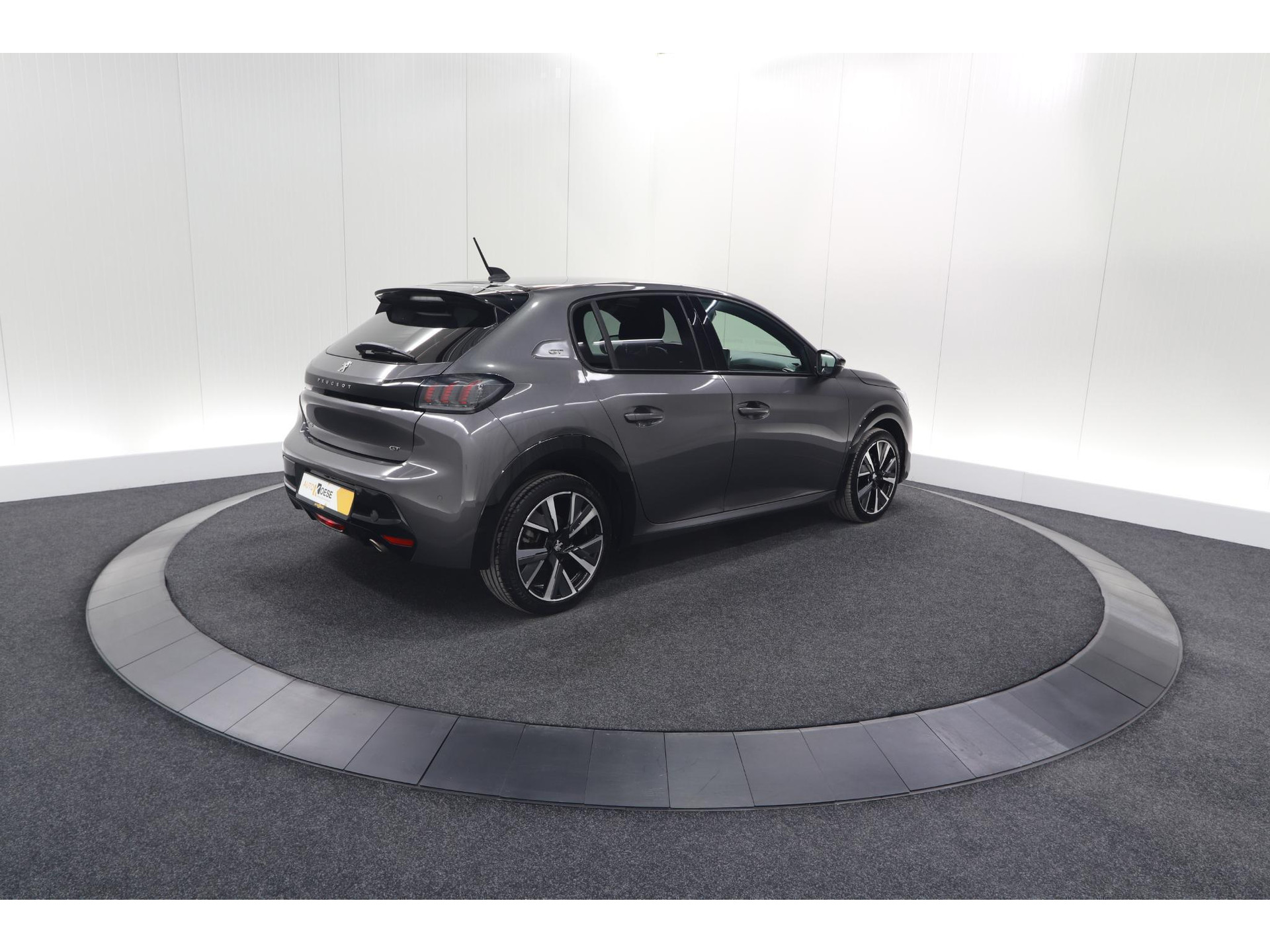 Peugeot 208 PureTech 100 GT | Camera | Adaptieve Cruise Control | Navigatie | Apple Carplay