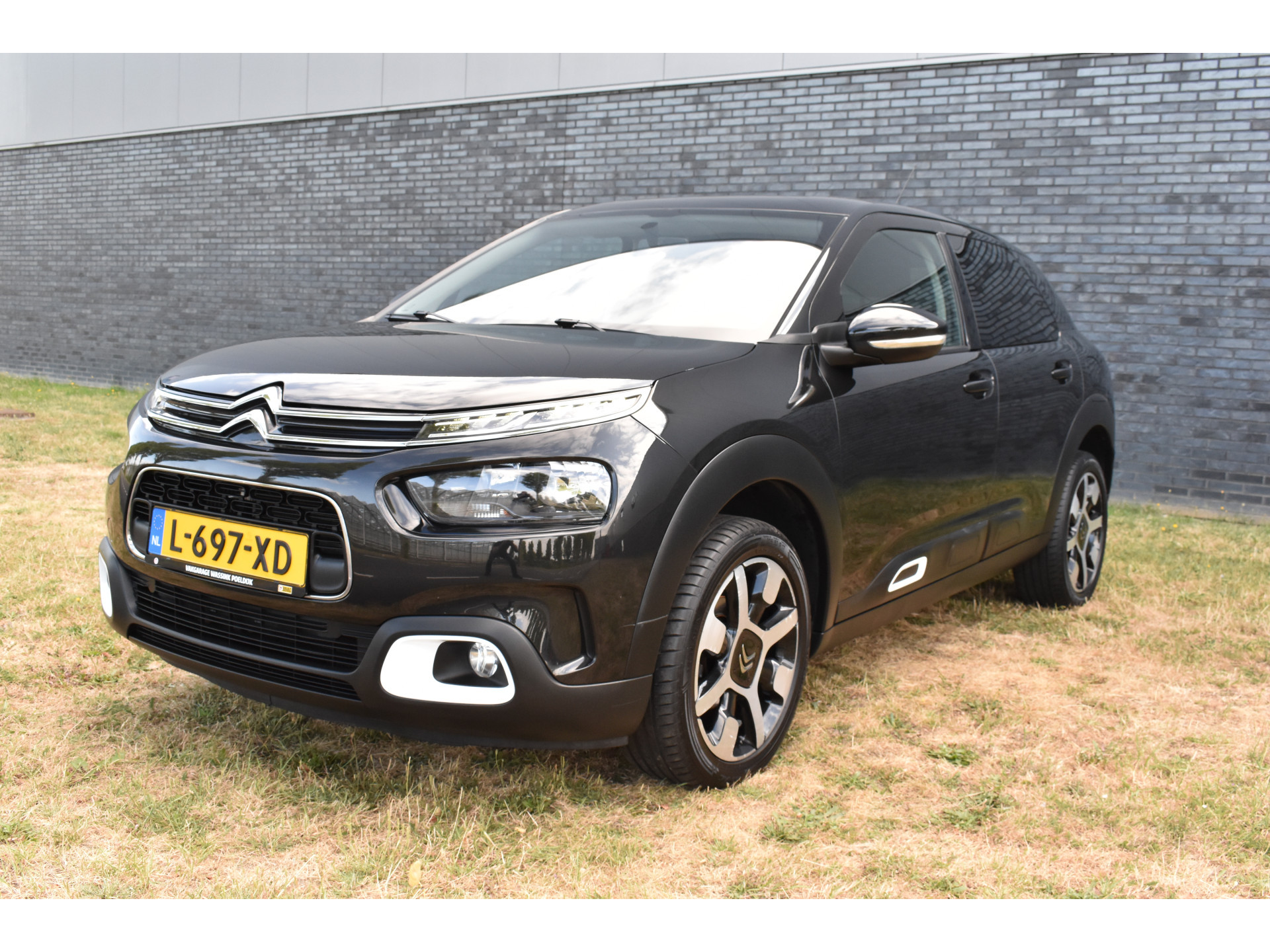 Citroën C4 Cactus 1.2 PureTech Feel Trekhaak Navi Stoelverwarming
